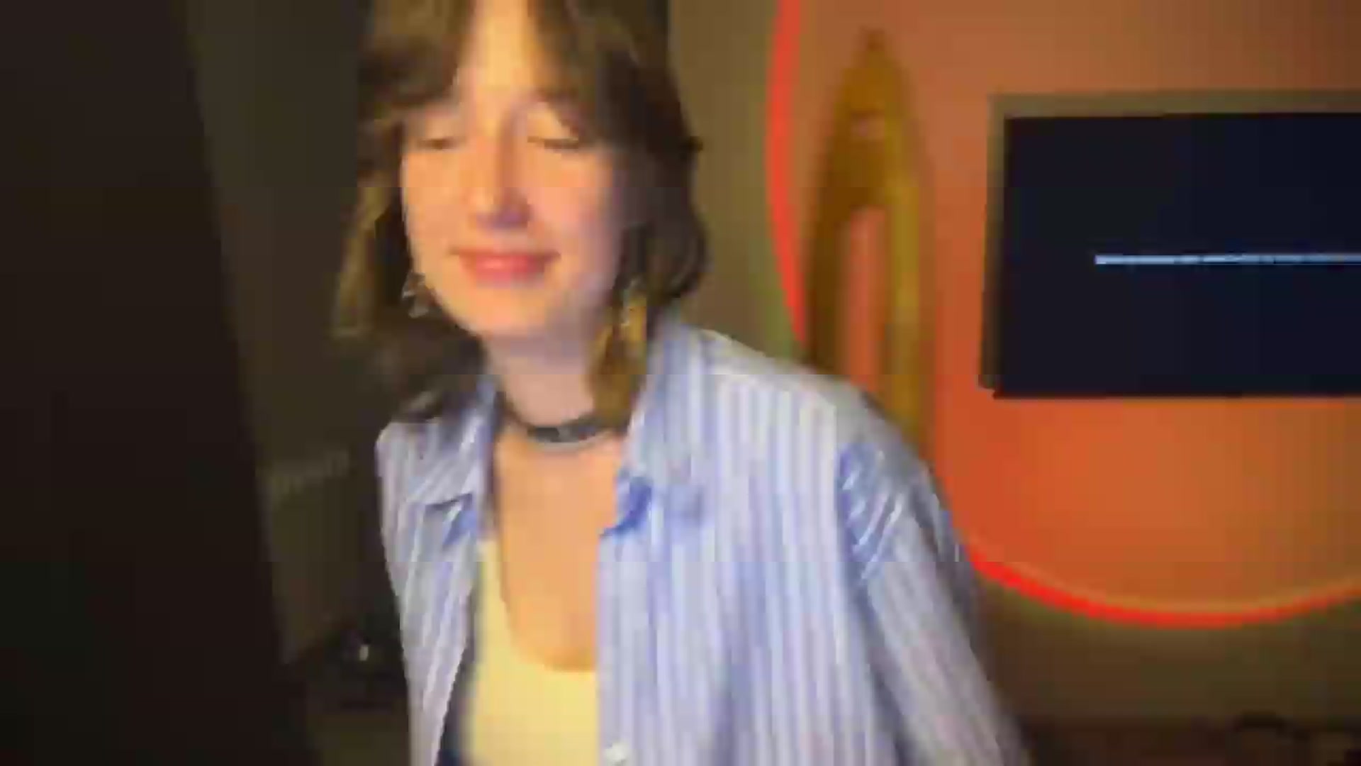Gallery image thumbnail from LoooneyTunes's myfreecams stream on, 06/09/2026, 21:45 image 18 of 20