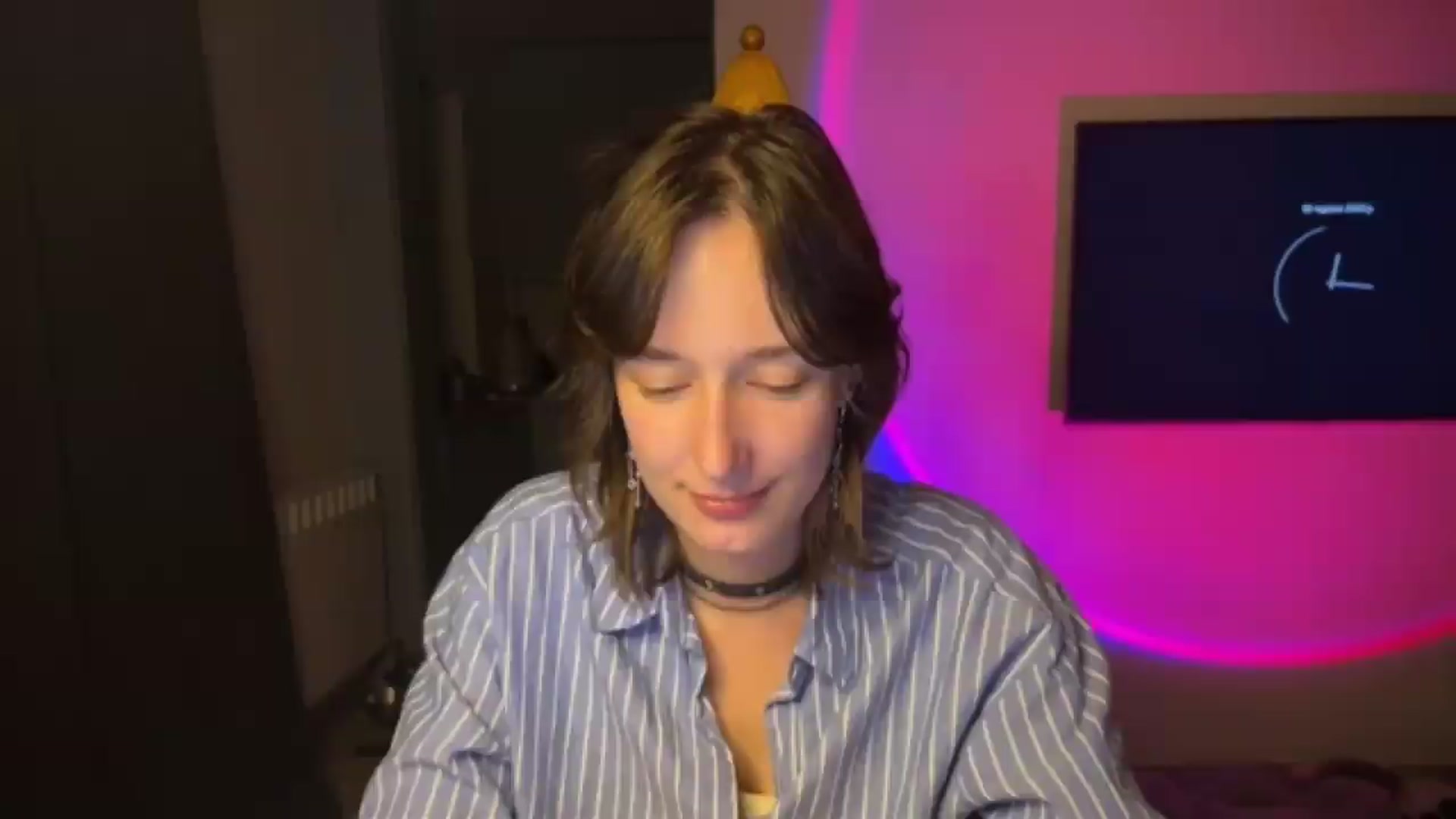 Gallery image thumbnail from LoooneyTunes's myfreecams stream on, 06/09/2026, 21:45 image 2 of 20