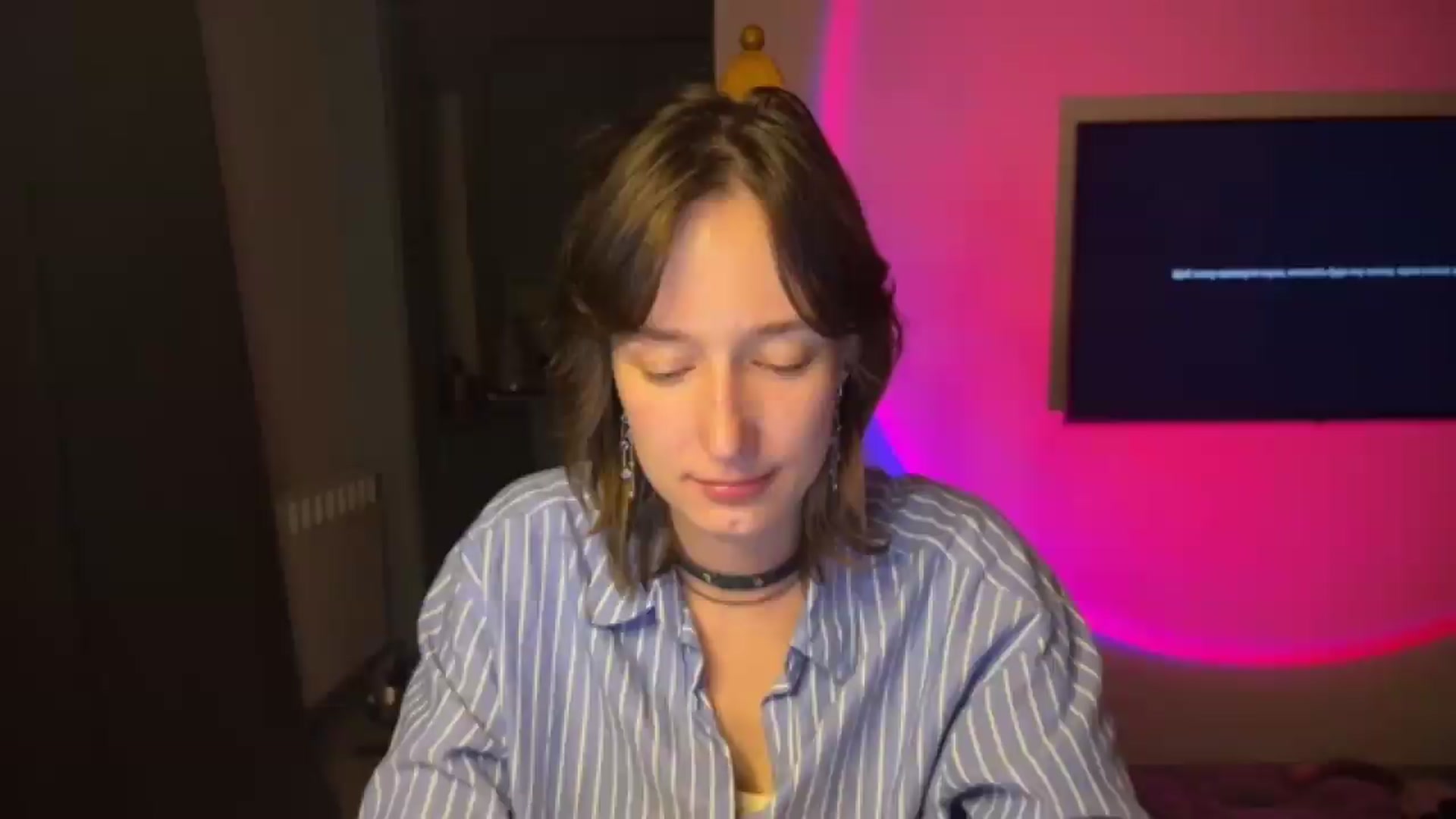 Gallery image thumbnail from LoooneyTunes's myfreecams stream on, 06/09/2026, 21:45 image 1 of 20