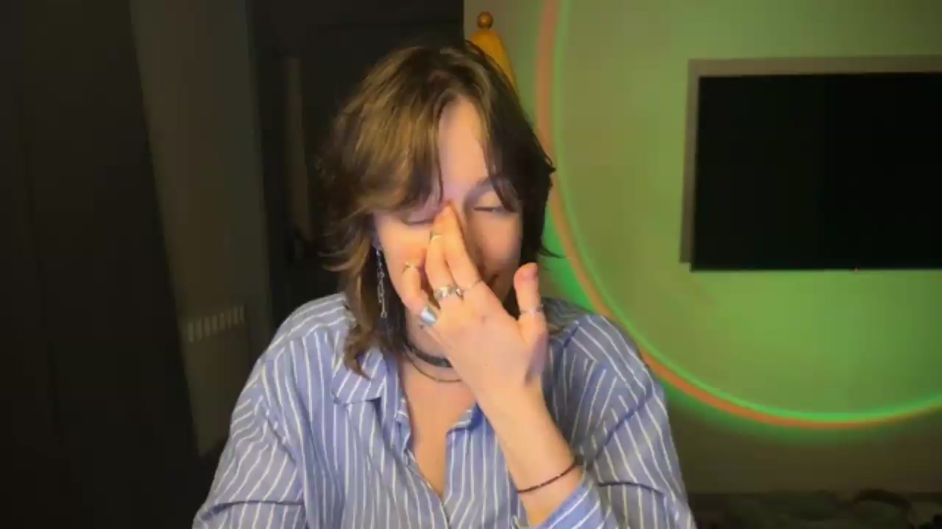 Gallery image thumbnail from LoooneyTunes's myfreecams stream on, 06/09/2026, 22:53 image 7 of 20