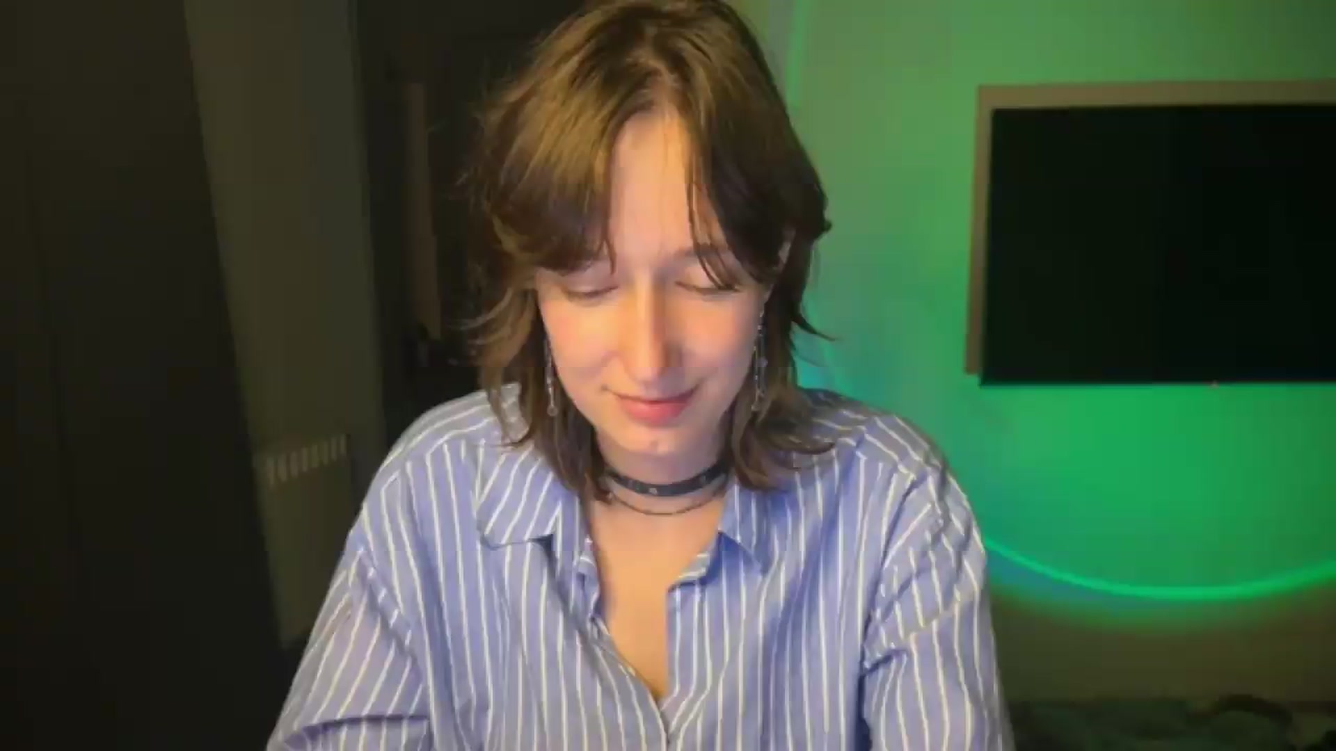 Gallery image thumbnail from LoooneyTunes's myfreecams stream on, 06/09/2026, 22:53 image 1 of 20
