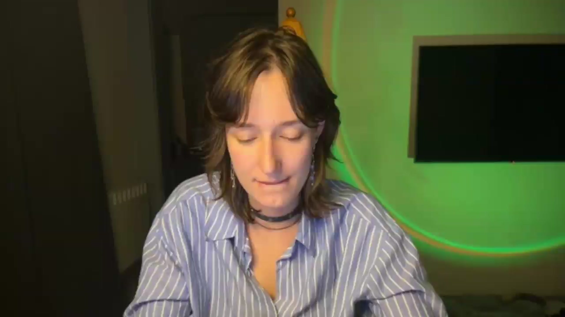 Gallery image thumbnail from LoooneyTunes's myfreecams stream on, 06/09/2026, 22:53 image 5 of 20