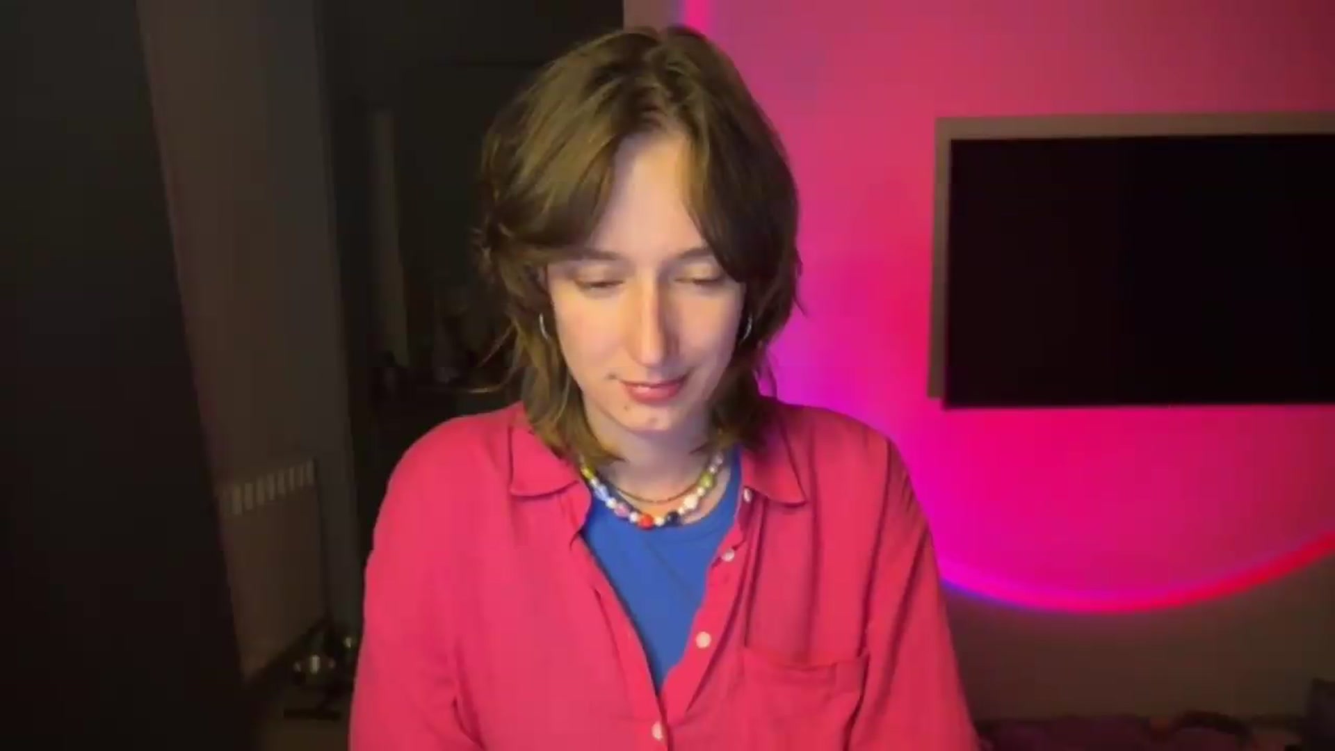 Gallery image thumbnail from LoooneyTunes's myfreecams stream on, 06/10/2026, 23:44 image 19 of 20