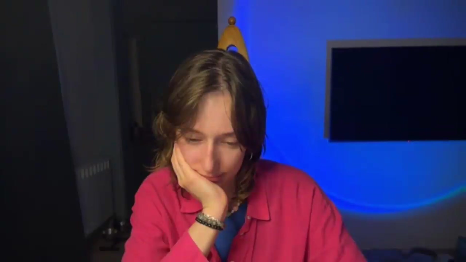 Gallery image thumbnail from LoooneyTunes's myfreecams stream on, 06/10/2026, 23:44 image 5 of 20