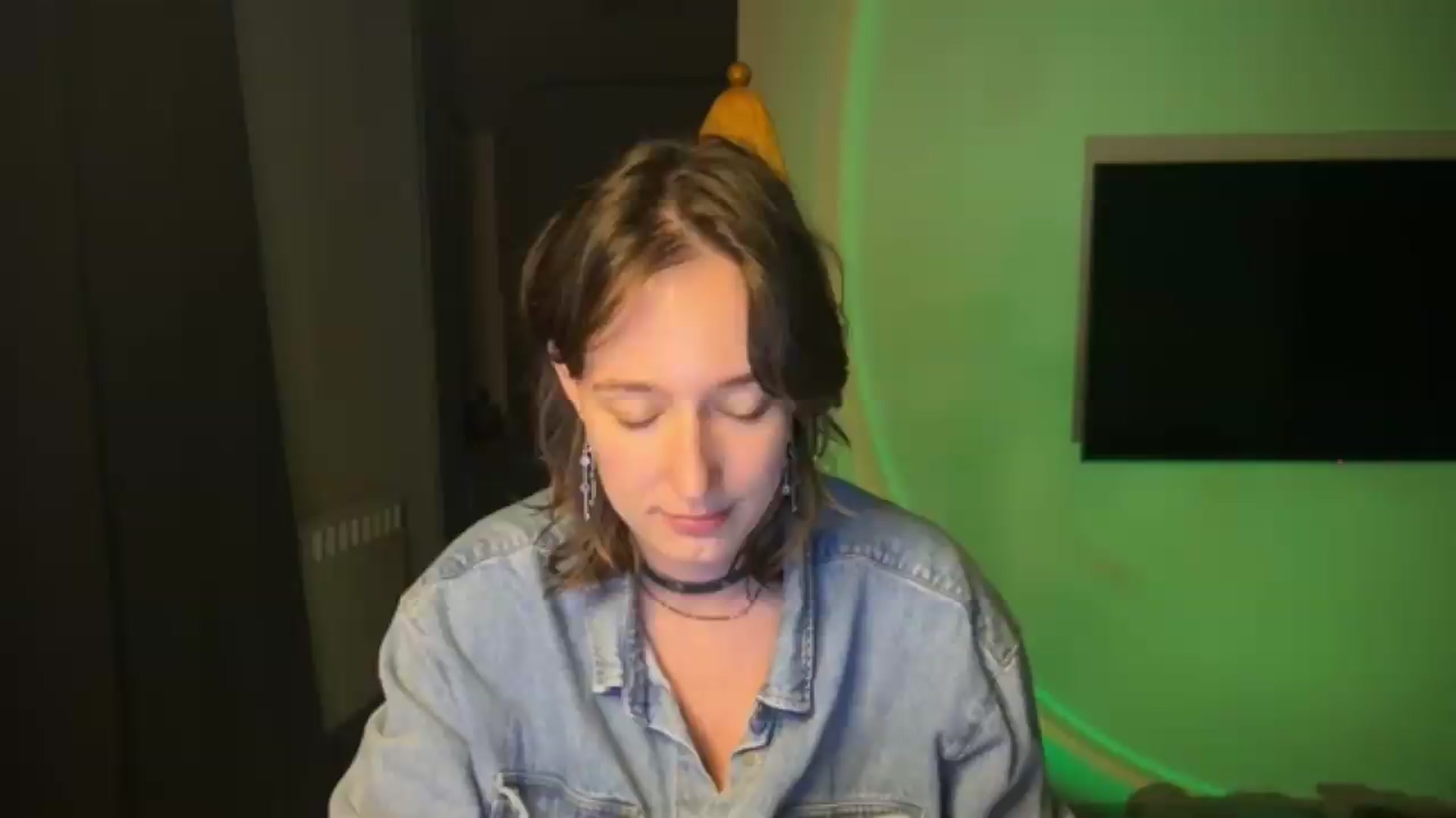 Gallery image thumbnail from LoooneyTunes's myfreecams stream on, 06/14/2026, 21:21 image 1 of 20