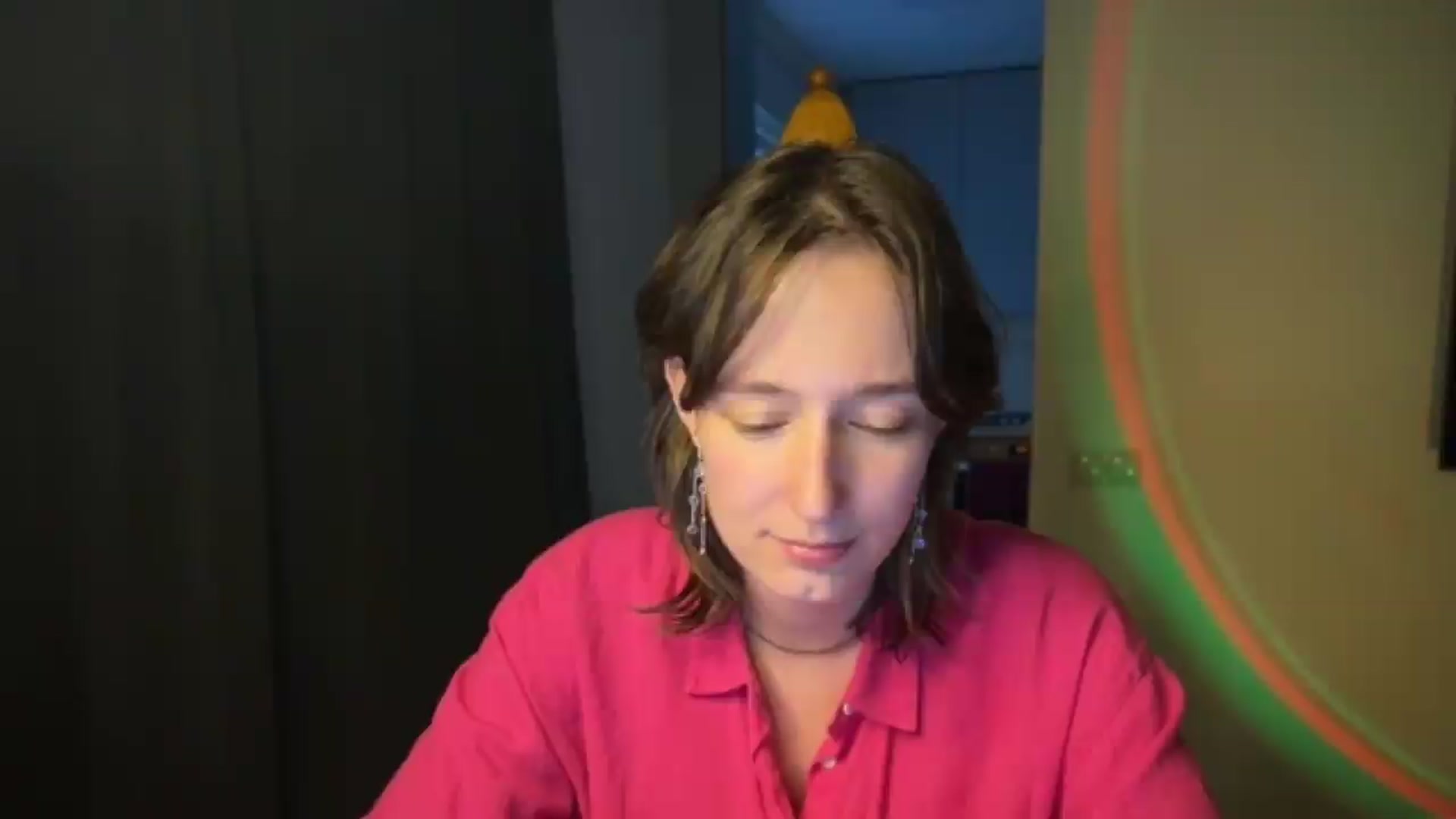 Gallery image thumbnail from LoooneyTunes's myfreecams stream on, 06/15/2026, 18:15 image 9 of 20