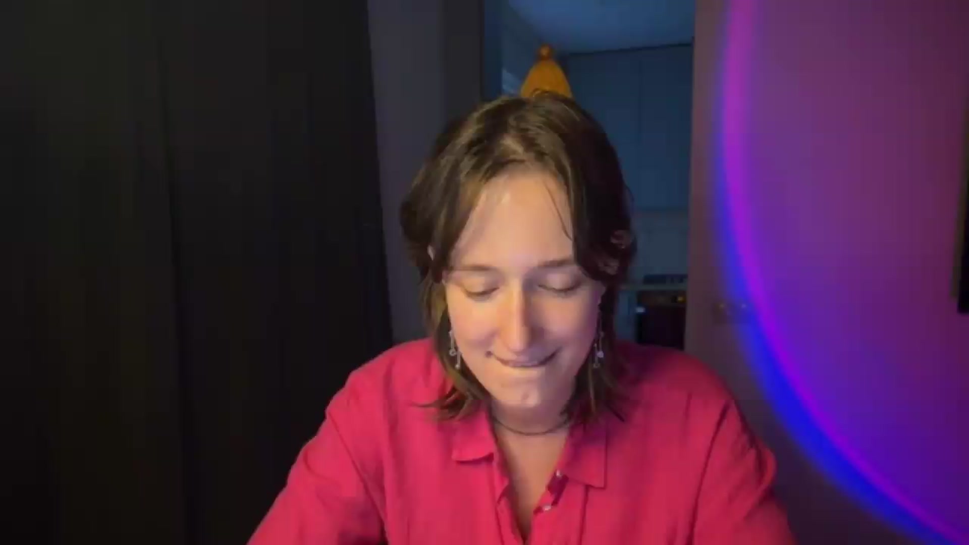 Gallery image thumbnail from LoooneyTunes's myfreecams stream on, 06/15/2026, 18:15 image 6 of 20