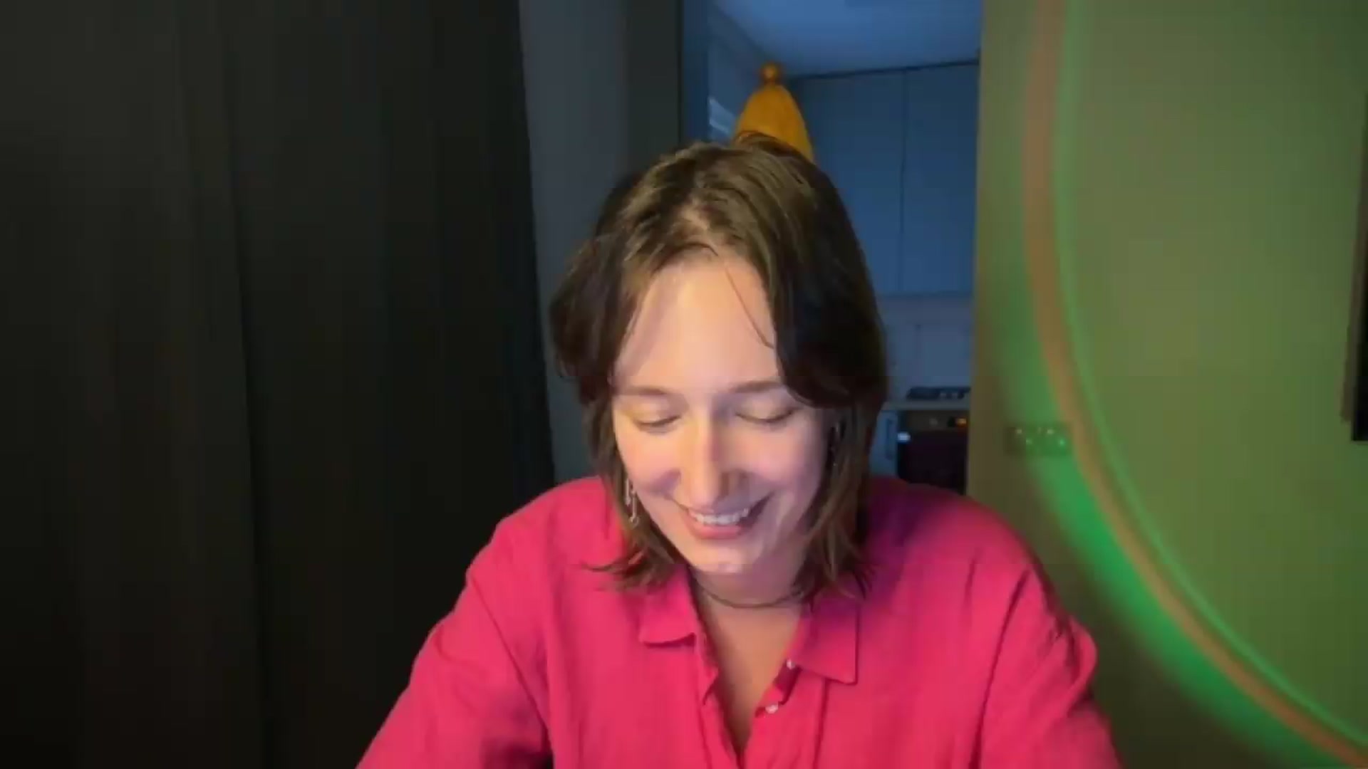 Gallery image thumbnail from LoooneyTunes's myfreecams stream on, 06/15/2026, 18:15 image 2 of 20