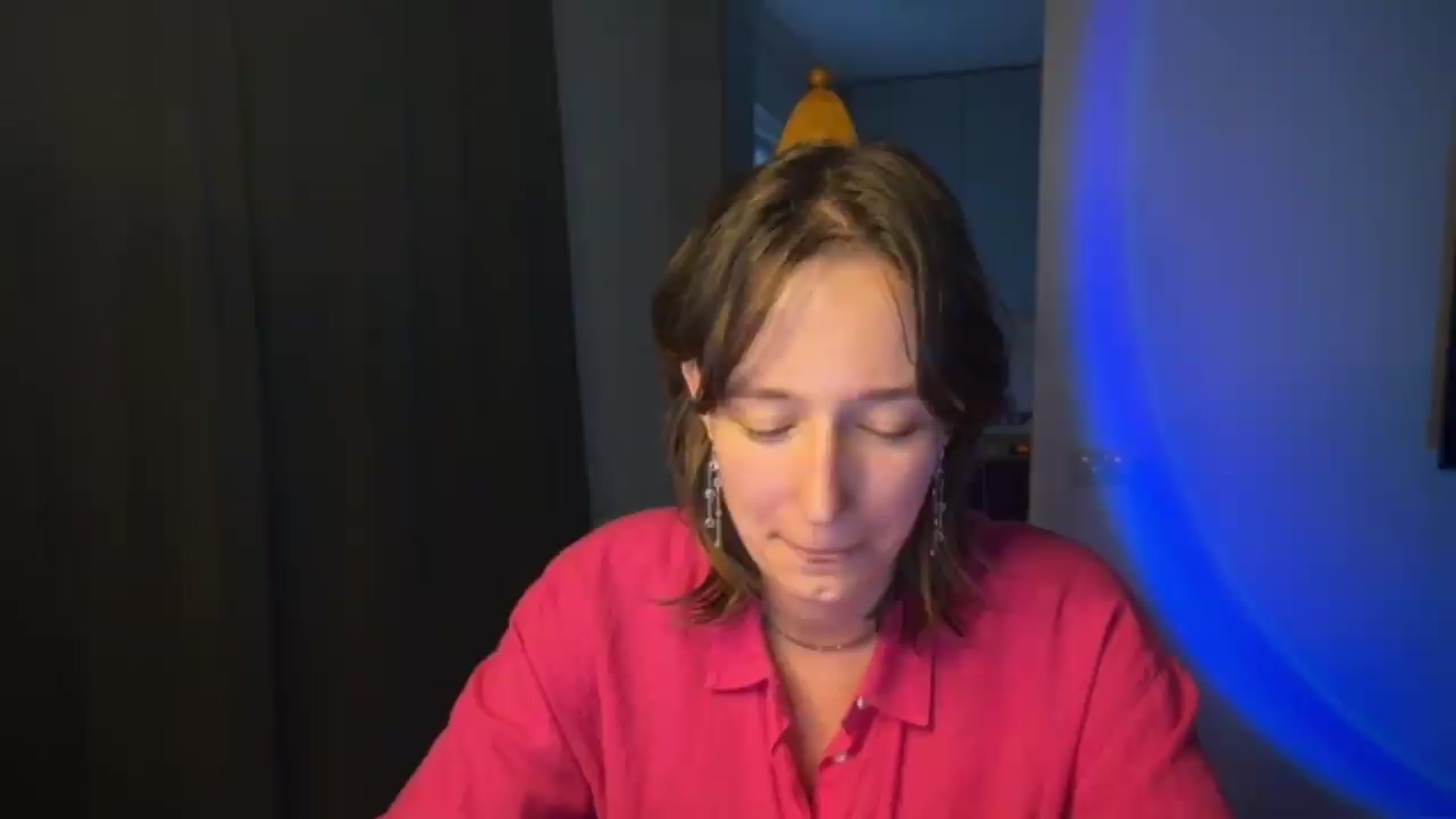 Gallery image thumbnail from LoooneyTunes's myfreecams stream on, 06/15/2026, 18:15 image 11 of 20