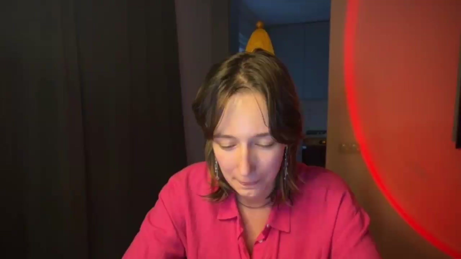 Gallery image thumbnail from LoooneyTunes's myfreecams stream on, 06/15/2026, 18:15 image 15 of 20
