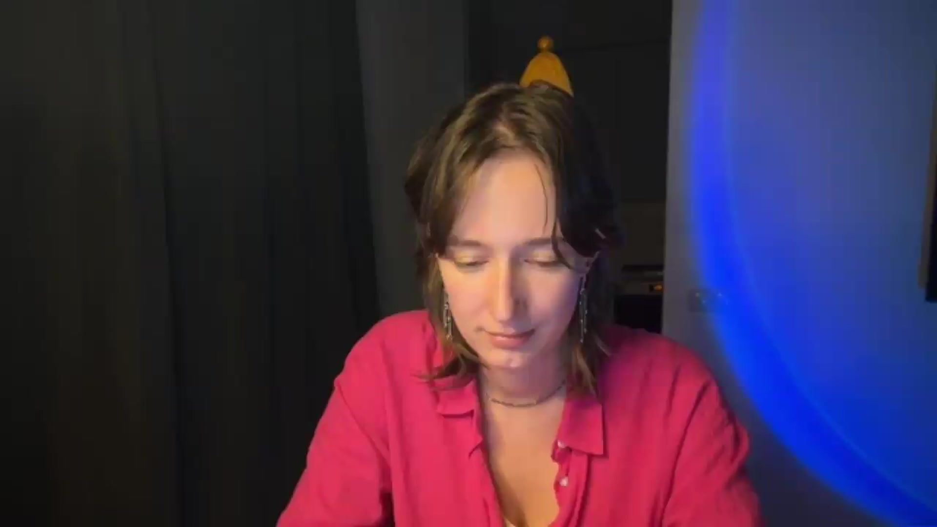 Gallery image thumbnail from LoooneyTunes's myfreecams stream on, 06/15/2026, 20:07 image 7 of 20