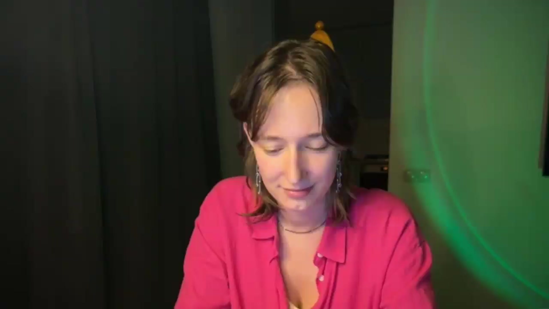 Gallery image thumbnail from LoooneyTunes's myfreecams stream on, 06/15/2026, 20:07 image 11 of 20