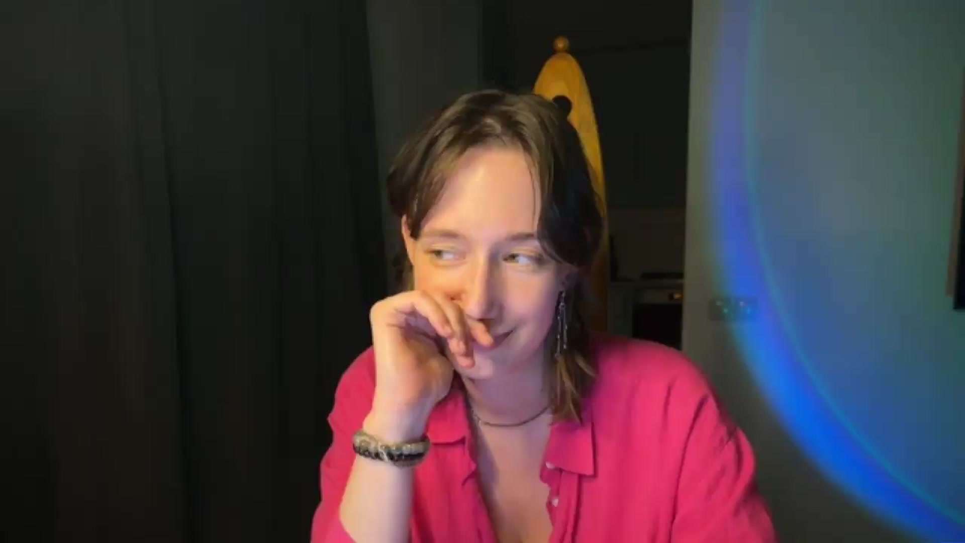 Gallery image thumbnail from LoooneyTunes's myfreecams stream on, 06/15/2026, 20:07 image 10 of 20