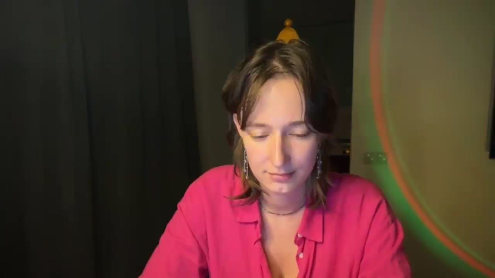 Gallery image thumbnail from LoooneyTunes's myfreecams stream on, 06/15/2026, 20:07 image 12 of 20