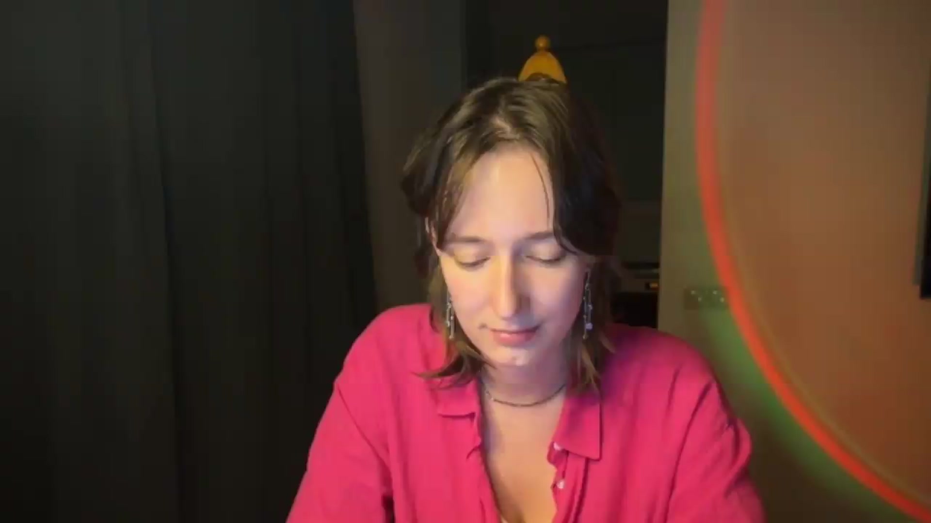 Gallery image thumbnail from LoooneyTunes's myfreecams stream on, 06/15/2026, 20:07 image 13 of 20