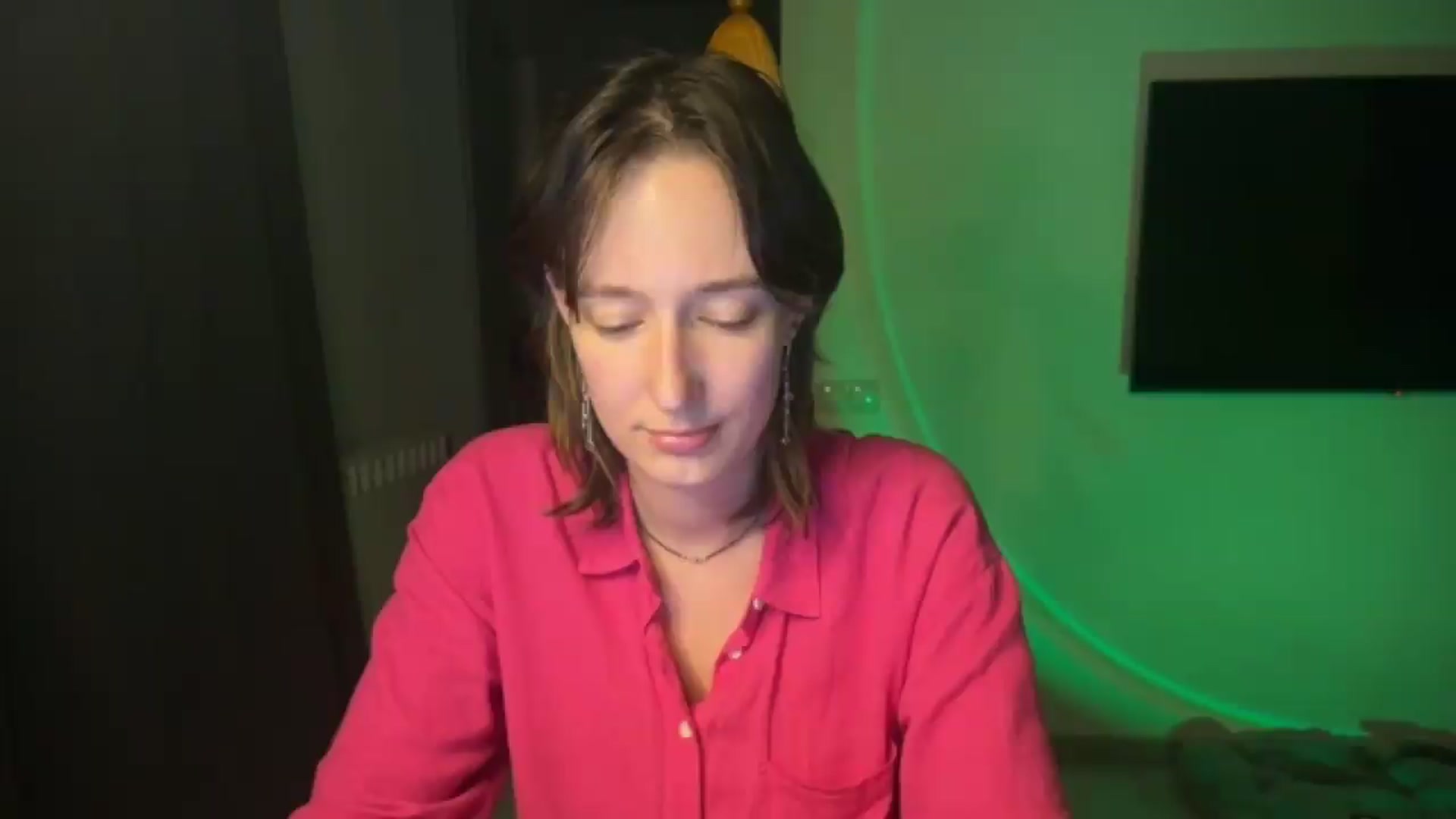 Gallery image thumbnail from LoooneyTunes's myfreecams stream on, 06/16/2026, 24:50 image 5 of 20