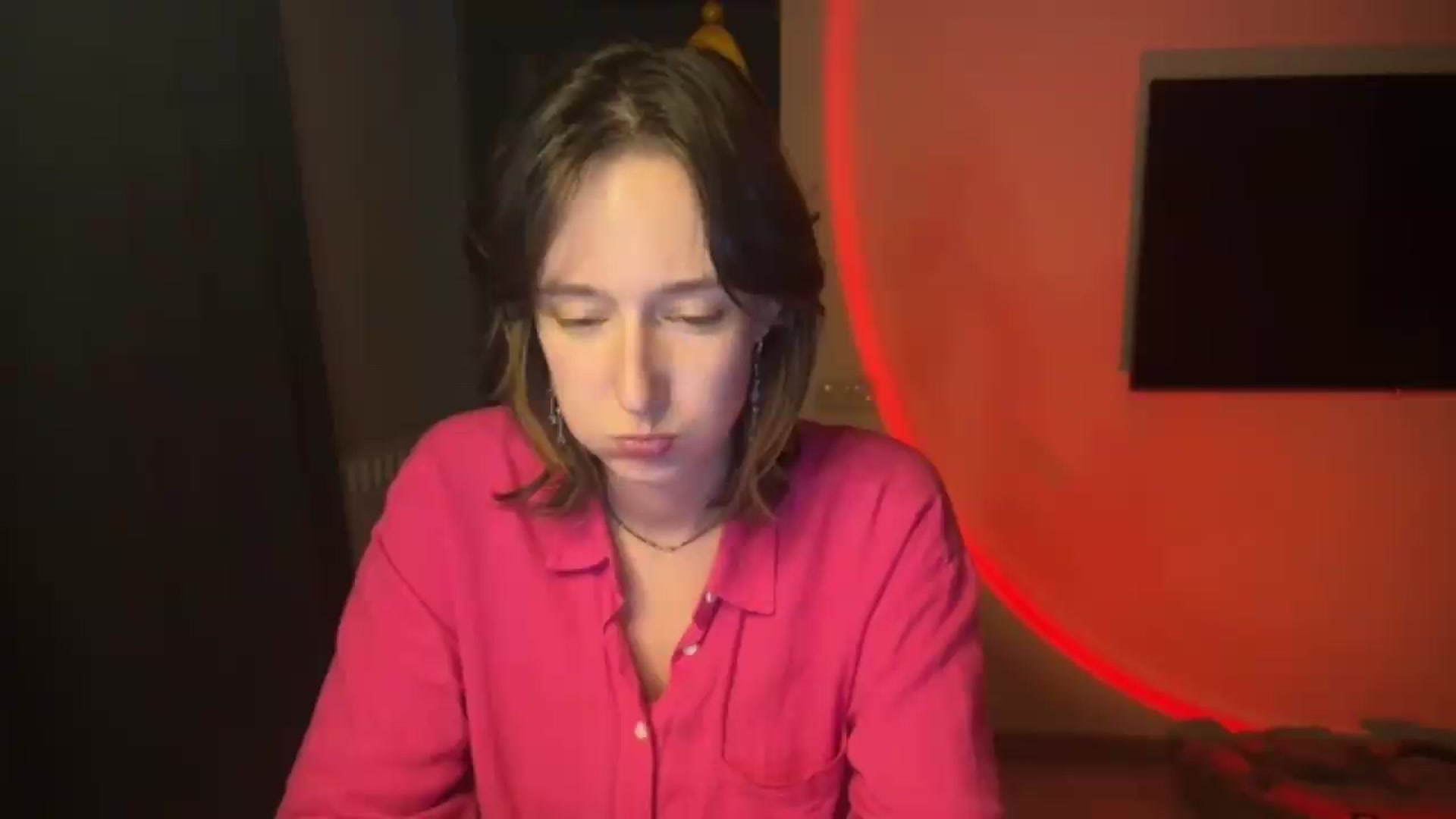 Gallery image thumbnail from LoooneyTunes's myfreecams stream on, 06/16/2026, 24:50 image 1 of 20