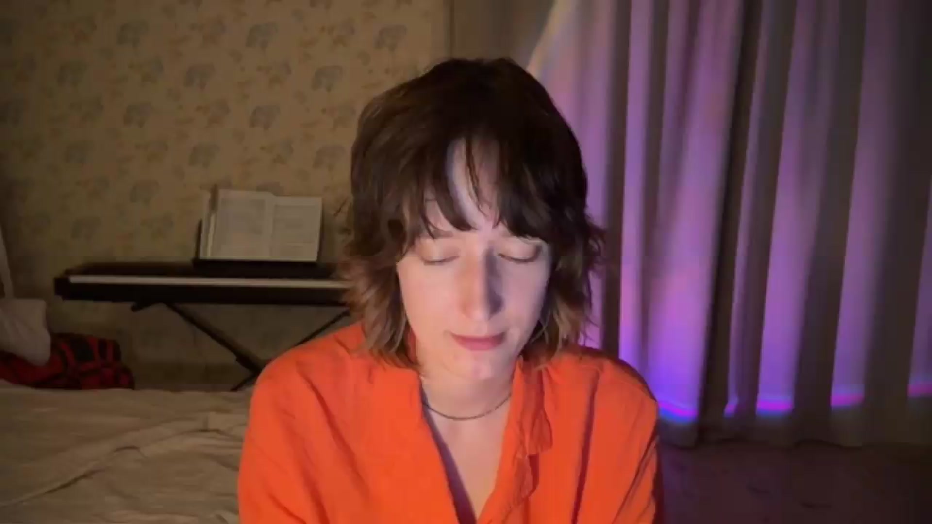 Gallery image thumbnail from LoooneyTunes's myfreecams stream on, 06/20/2026, 01:43 image 10 of 20