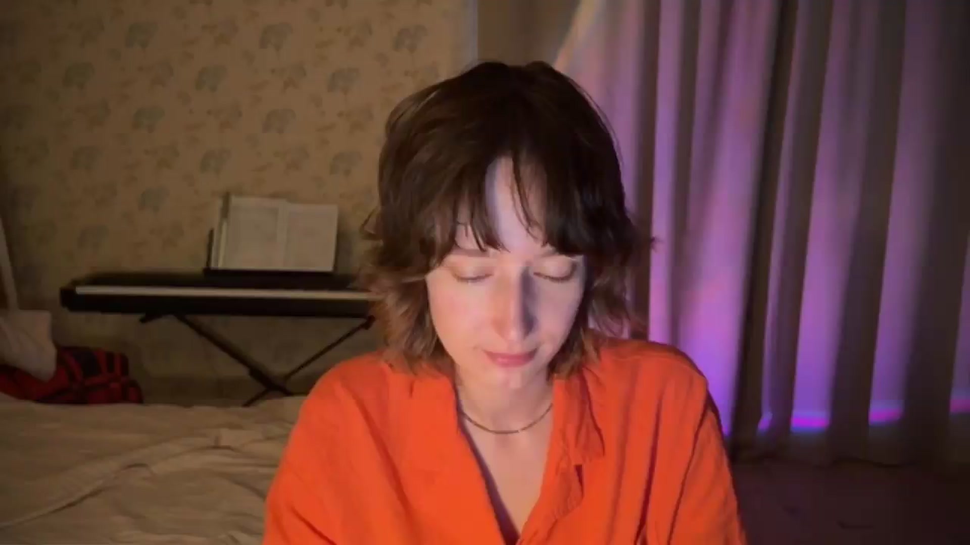 Gallery image thumbnail from LoooneyTunes's myfreecams stream on, 06/20/2026, 01:43 image 19 of 20