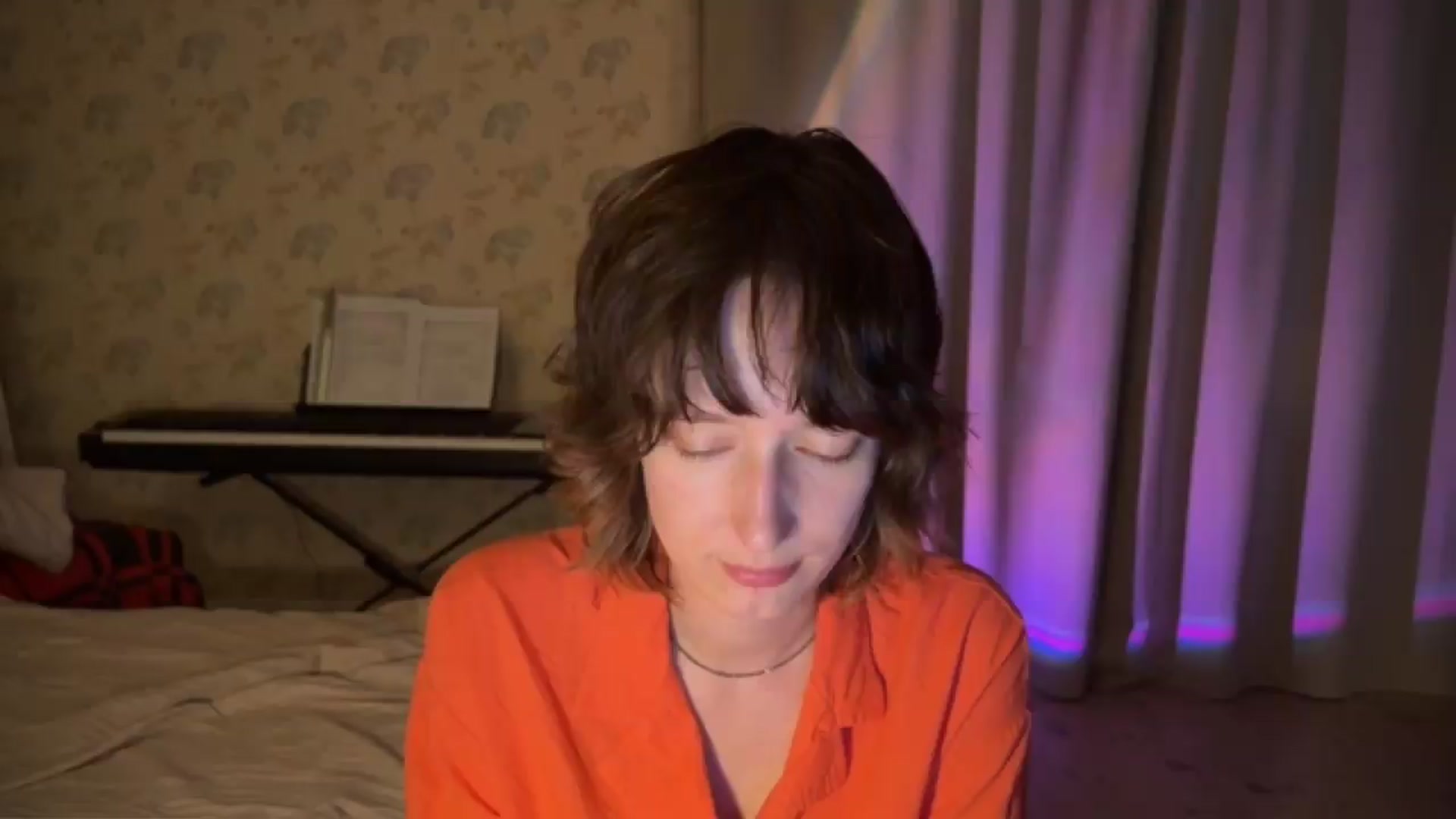 Gallery image thumbnail from LoooneyTunes's myfreecams stream on, 06/20/2026, 01:43 image 6 of 20