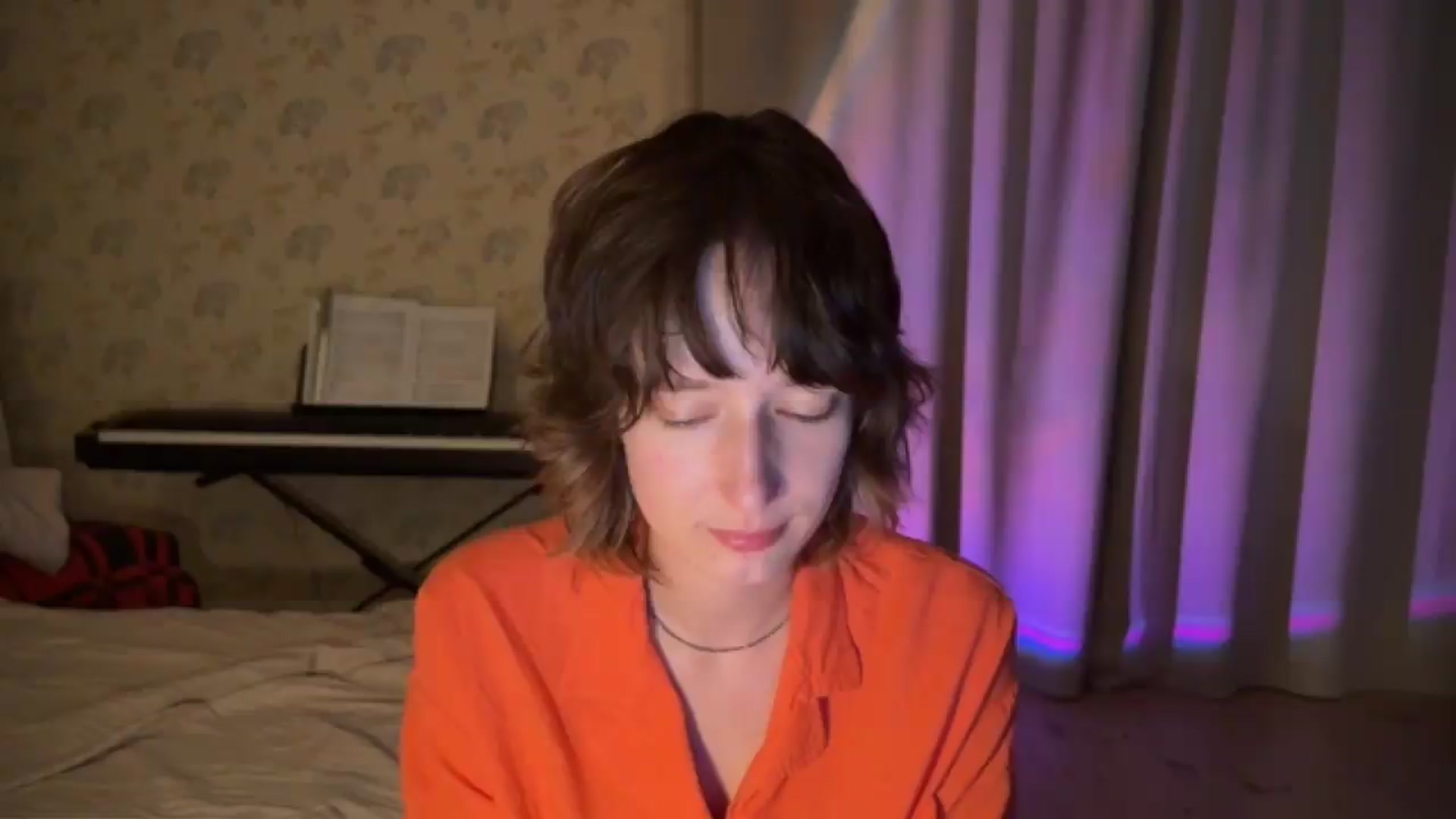 Gallery image thumbnail from LoooneyTunes's myfreecams stream on, 06/20/2026, 01:43 image 4 of 20