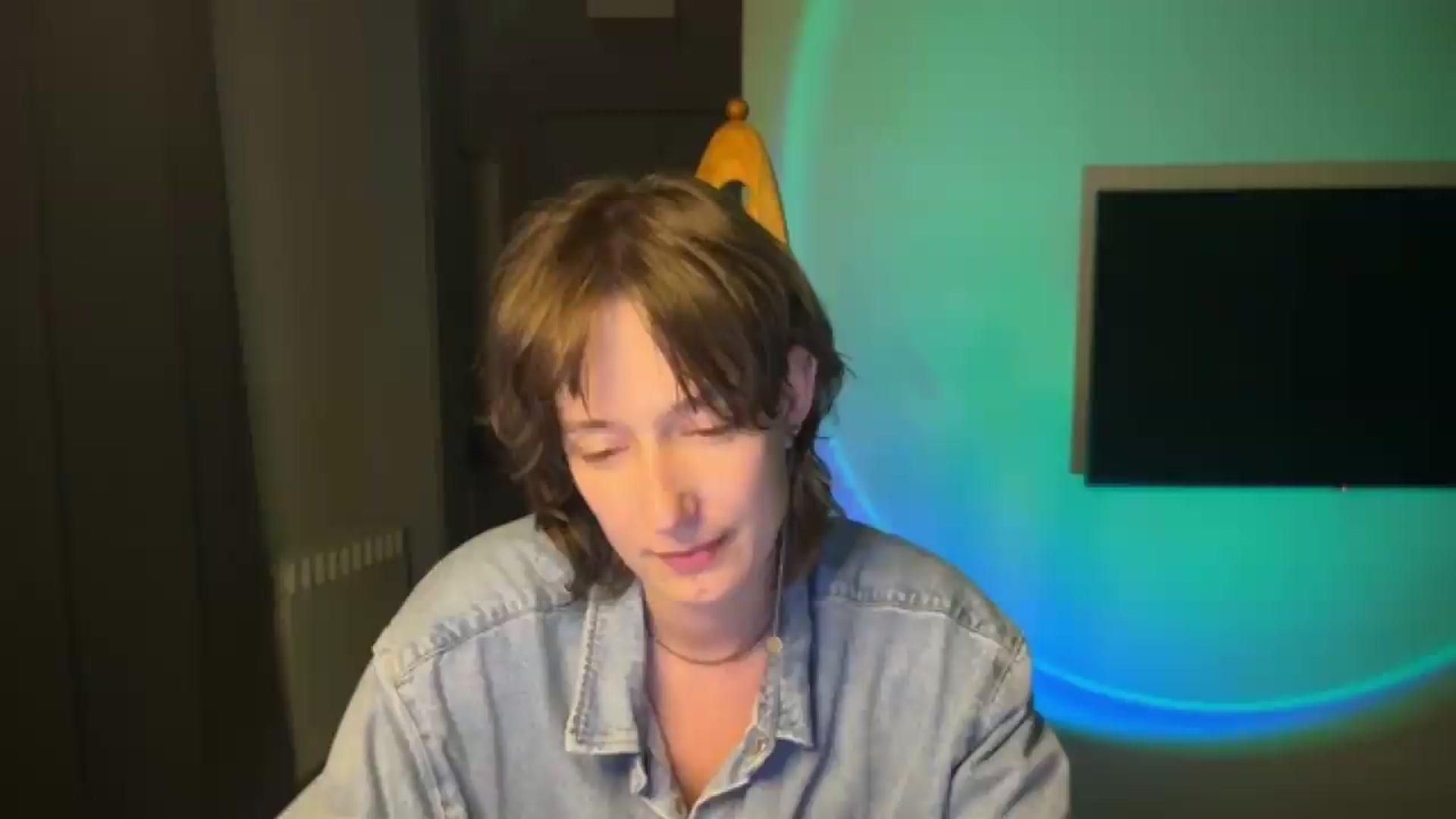 Gallery image thumbnail from LoooneyTunes's myfreecams stream on, 06/22/2026, 01:01 image 19 of 20