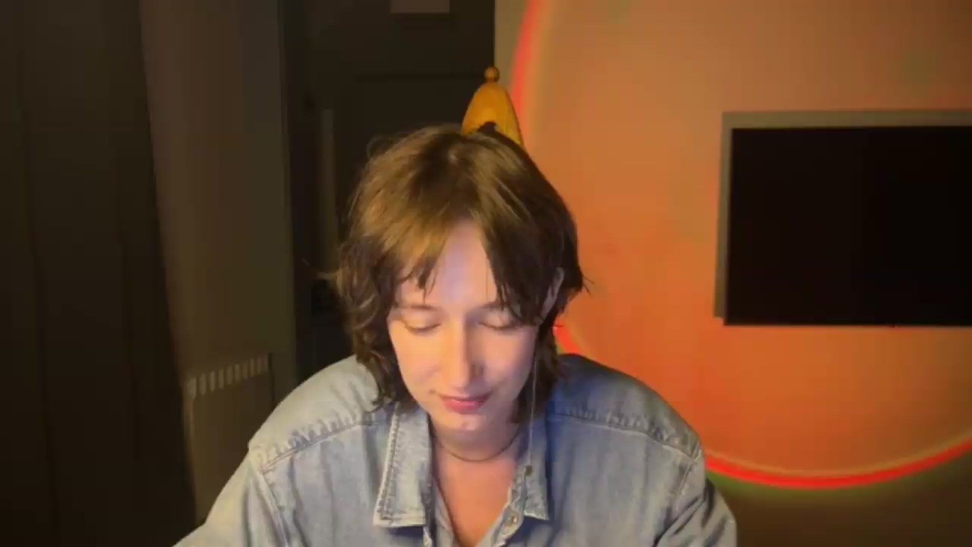 Gallery image thumbnail from LoooneyTunes's myfreecams stream on, 06/22/2026, 01:01 image 15 of 20