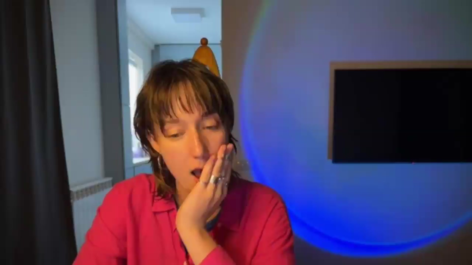 Gallery image thumbnail from LoooneyTunes's myfreecams stream on, 06/23/2026, 16:18 image 19 of 20