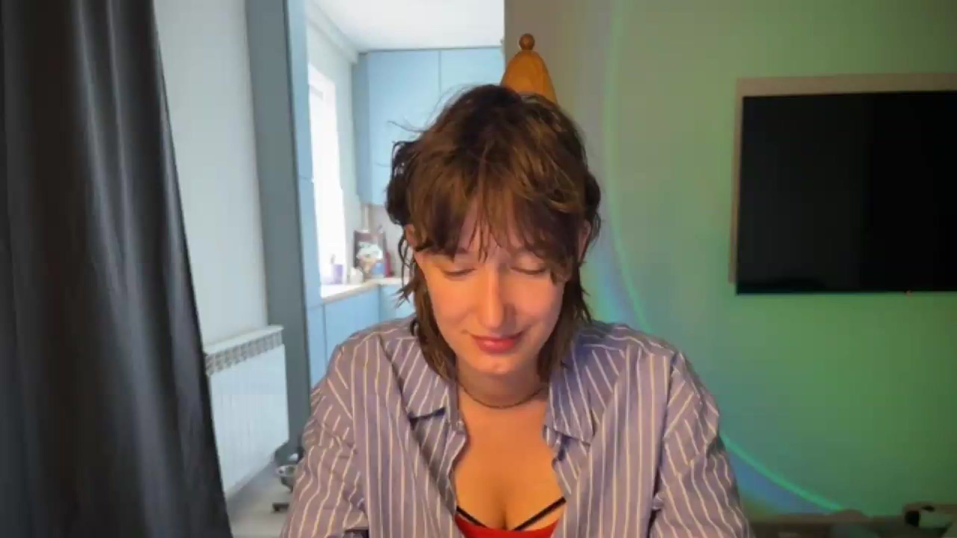 Gallery image thumbnail from LoooneyTunes's myfreecams stream on, 06/27/2026, 12:00 image 17 of 20