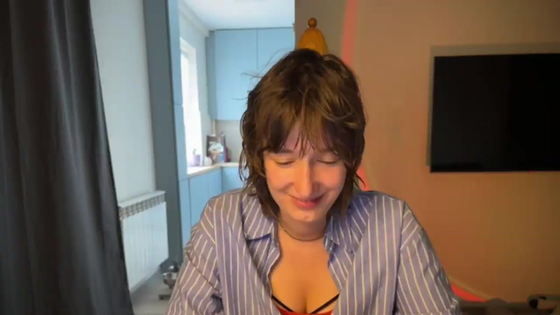 Gallery image thumbnail from LoooneyTunes's myfreecams stream on, 06/27/2026, 12:00 image 9 of 20