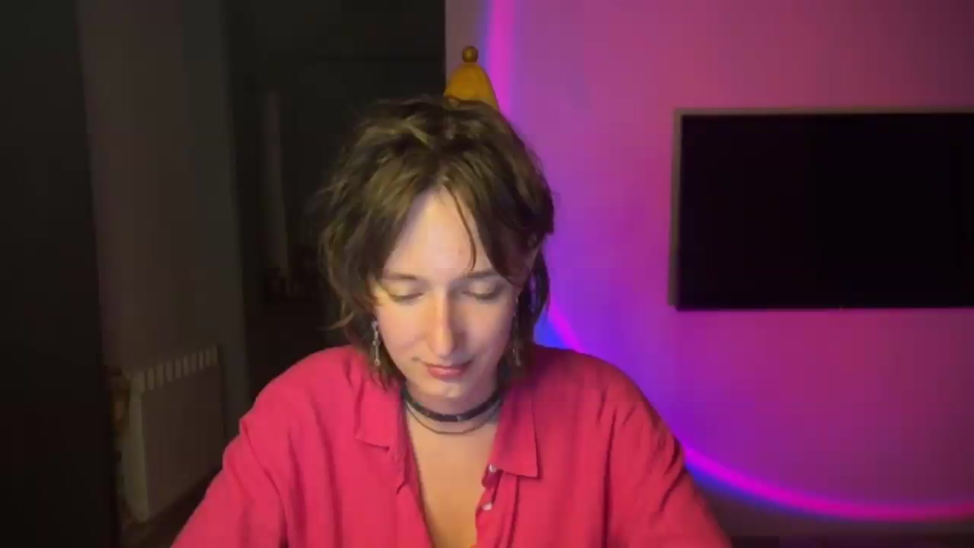 Gallery image thumbnail from LoooneyTunes's myfreecams stream on, 06/28/2026, 23:19 image 18 of 20