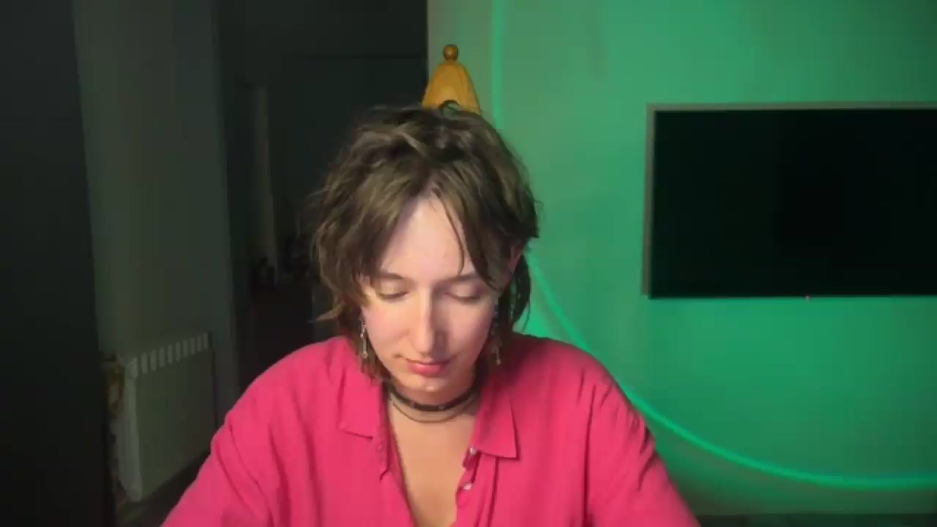Gallery image thumbnail from LoooneyTunes's myfreecams stream on, 06/28/2026, 23:19 image 9 of 20