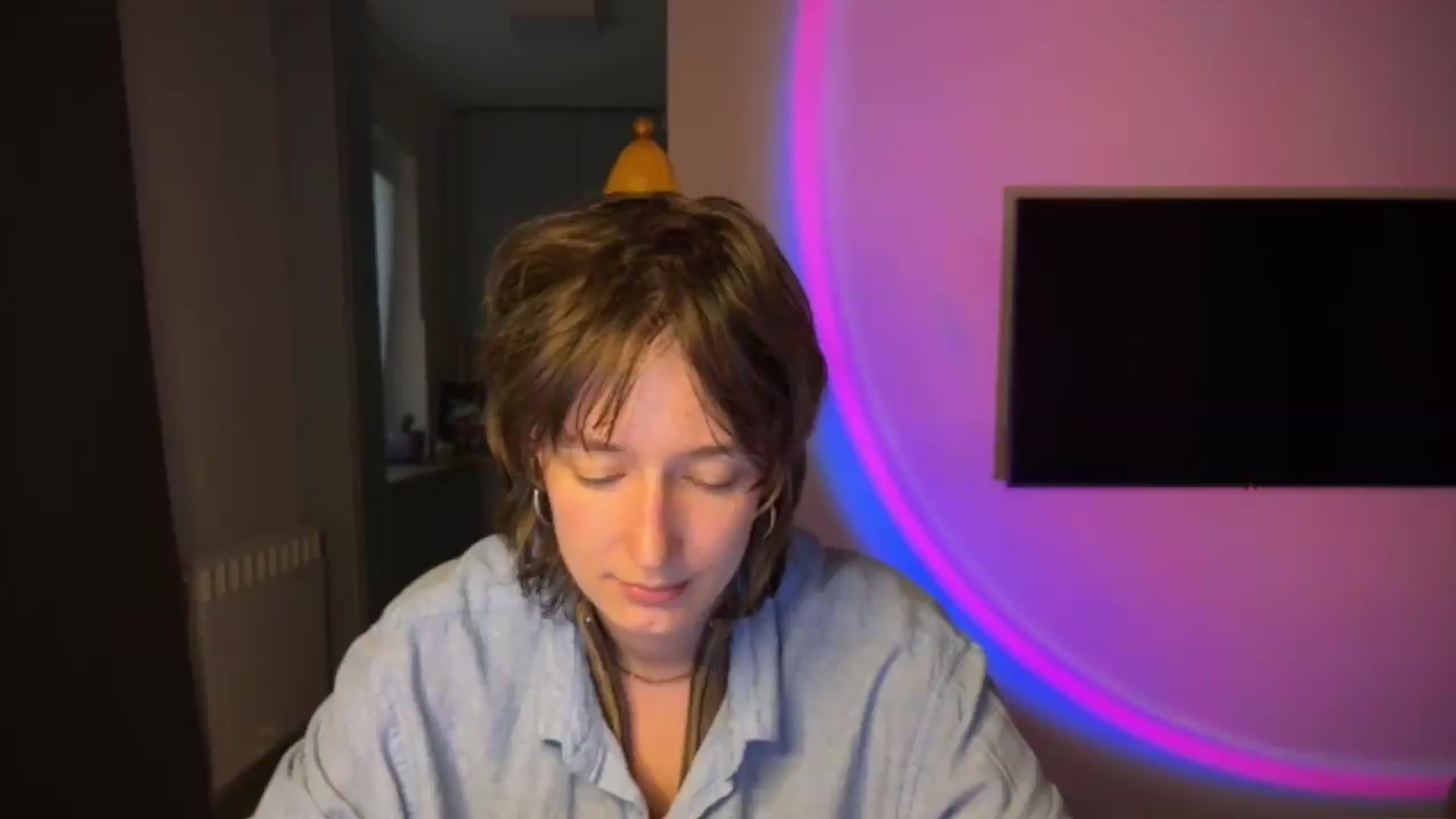 Gallery image thumbnail from LoooneyTunes's myfreecams stream on, 06/29/2026, 17:46 image 6 of 20