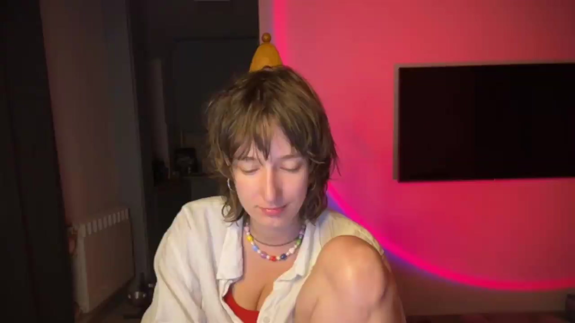 Gallery image thumbnail from LoooneyTunes's myfreecams stream on, 07/01/2026, 24:00 image 4 of 20