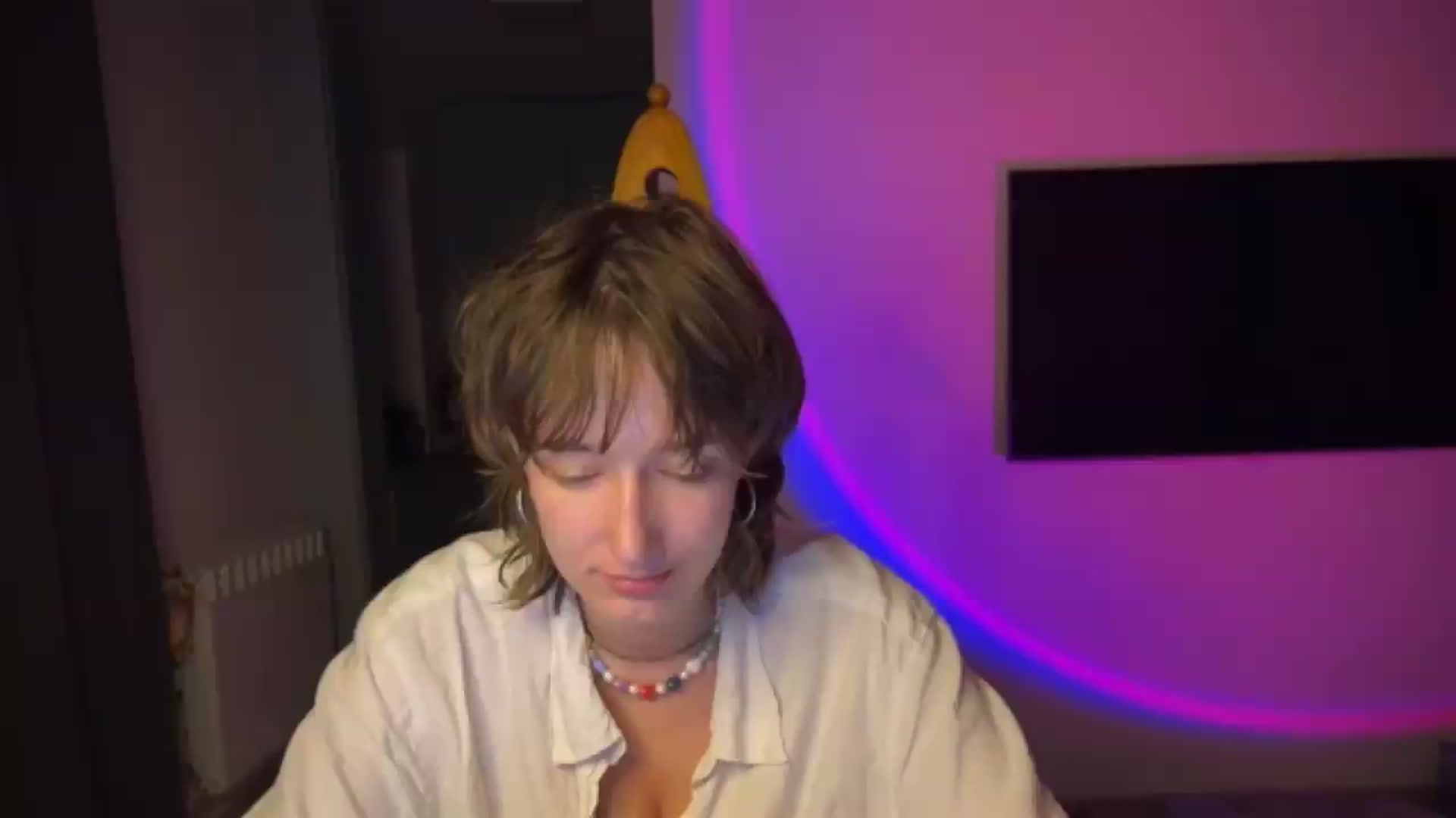Gallery image thumbnail from LoooneyTunes's myfreecams stream on, 07/01/2026, 24:15 image 20 of 20