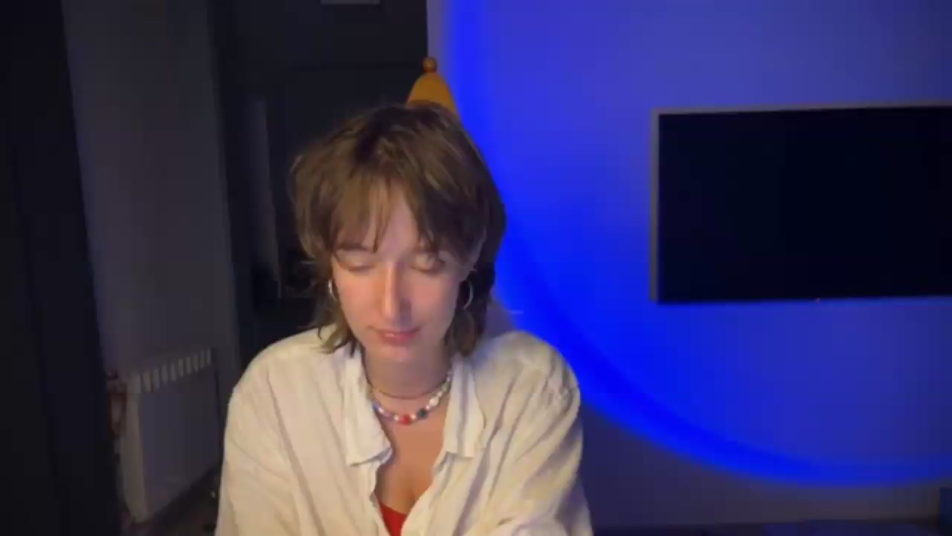 Gallery image thumbnail from LoooneyTunes's myfreecams stream on, 07/01/2026, 24:15 image 14 of 20