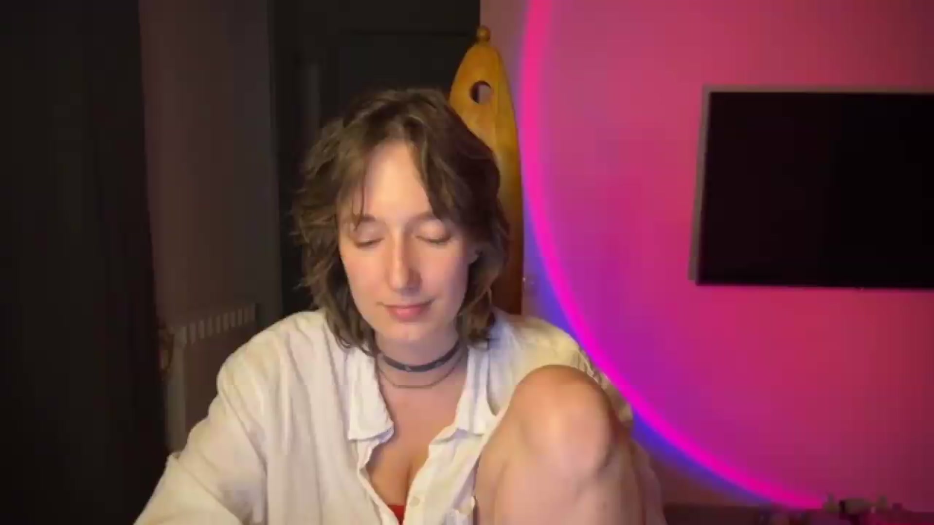 Gallery image thumbnail from LoooneyTunes's myfreecams stream on, 07/02/2026, 22:05 image 1 of 20