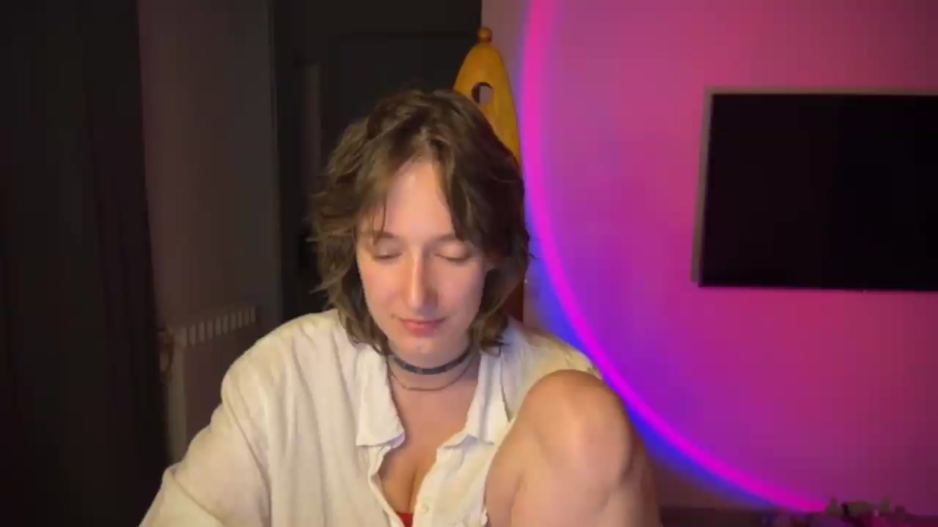 Gallery image thumbnail from LoooneyTunes's myfreecams stream on, 07/02/2026, 22:05 image 3 of 20