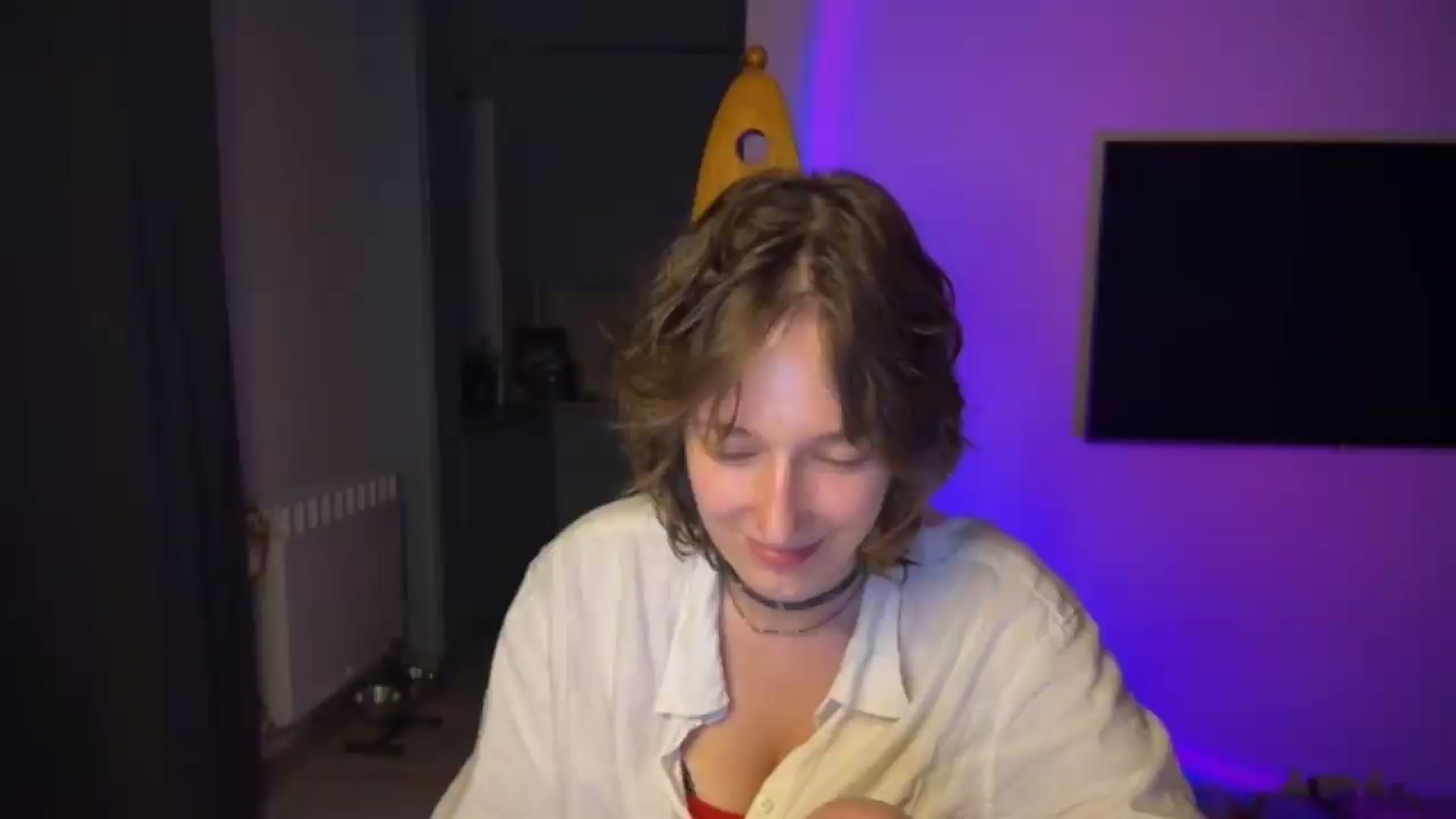 Gallery image thumbnail from LoooneyTunes's myfreecams stream on, 07/02/2026, 22:05 image 9 of 20
