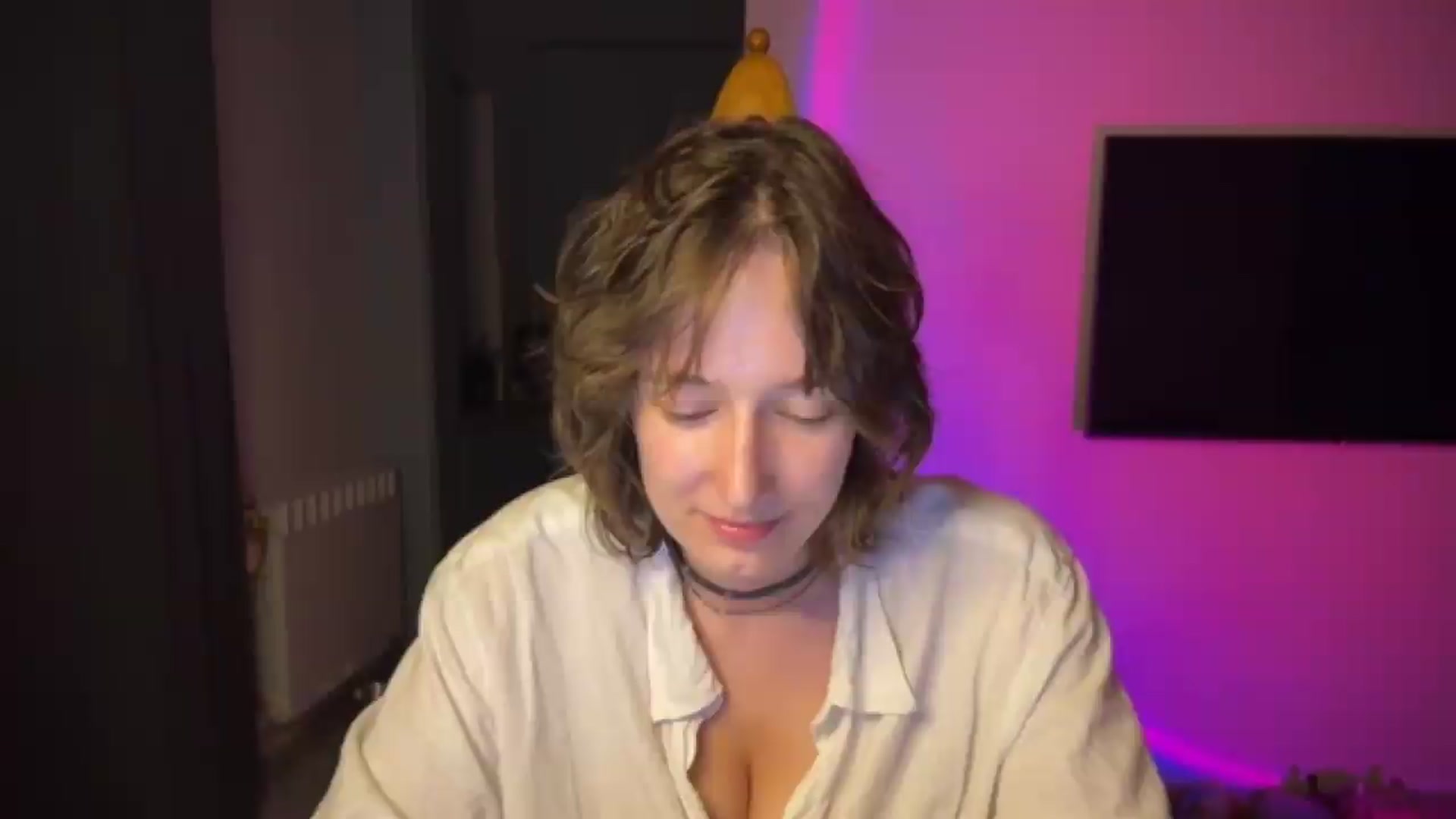 Gallery image thumbnail from LoooneyTunes's myfreecams stream on, 07/03/2026, 24:01 image 14 of 20