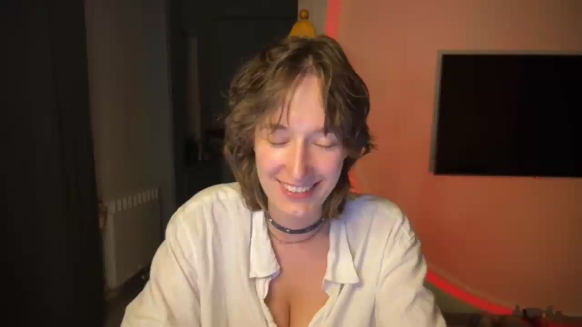 Gallery image thumbnail from LoooneyTunes's myfreecams stream on, 07/03/2026, 24:01 image 17 of 20