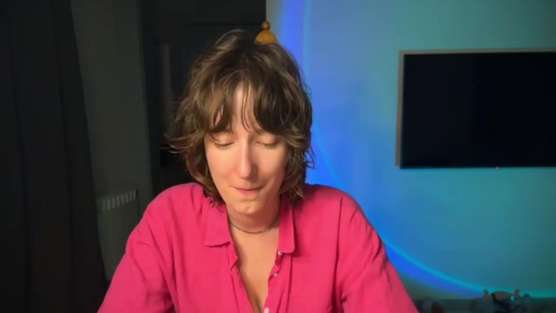 Gallery image thumbnail from LoooneyTunes's myfreecams stream on, 07/04/2026, 24:20 image 18 of 20