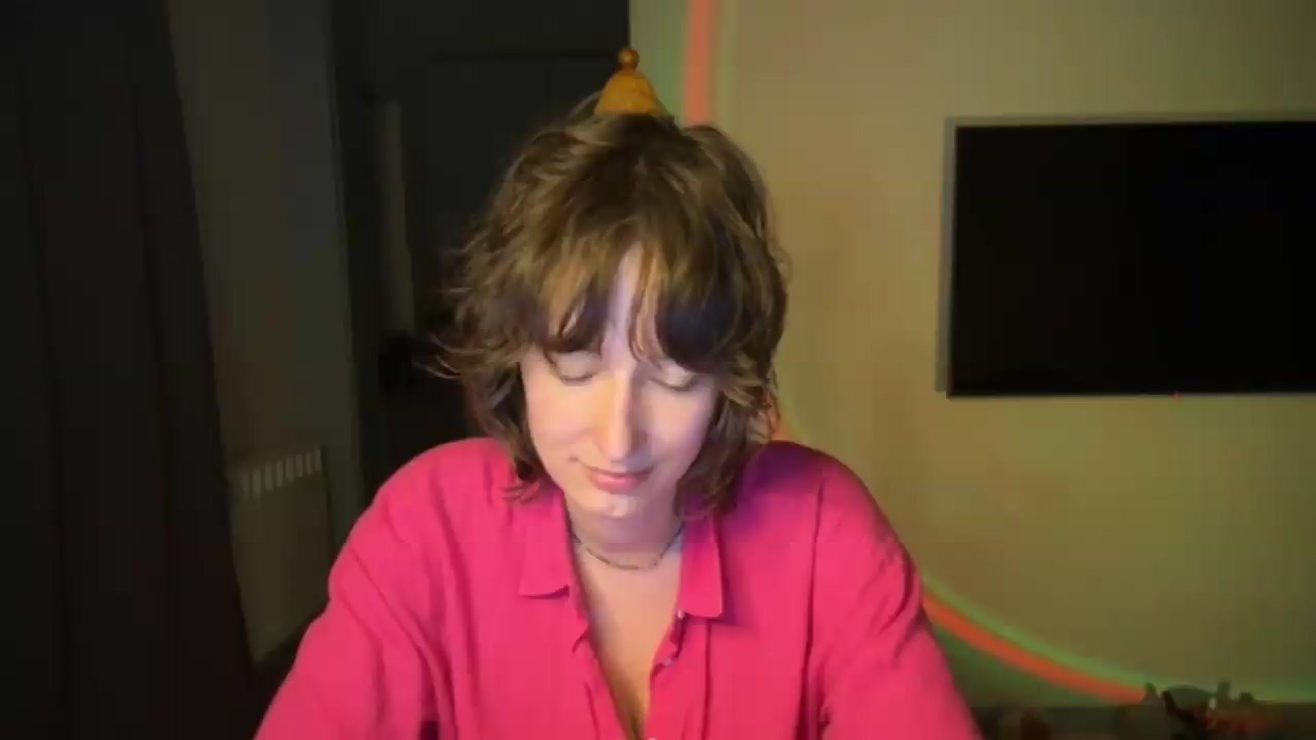 Gallery image thumbnail from LoooneyTunes's myfreecams stream on, 07/04/2026, 24:20 image 14 of 20