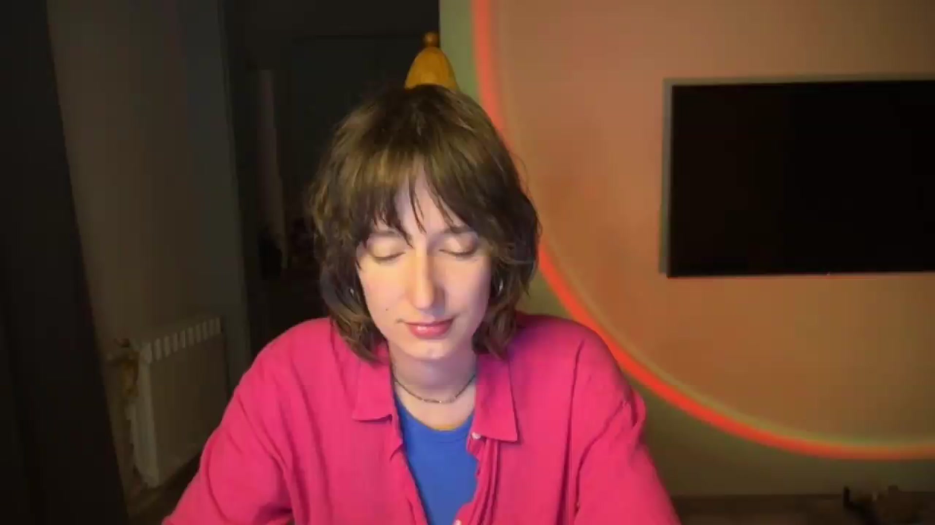 Gallery image thumbnail from LoooneyTunes's myfreecams stream on, 07/06/2026, 01:50 image 3 of 20