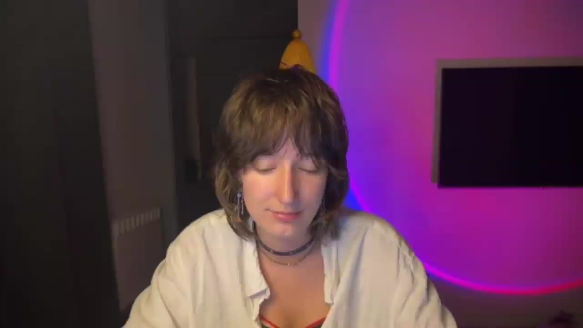 Gallery image thumbnail from LoooneyTunes's myfreecams stream on, 07/08/2026, 23:00 image 12 of 20
