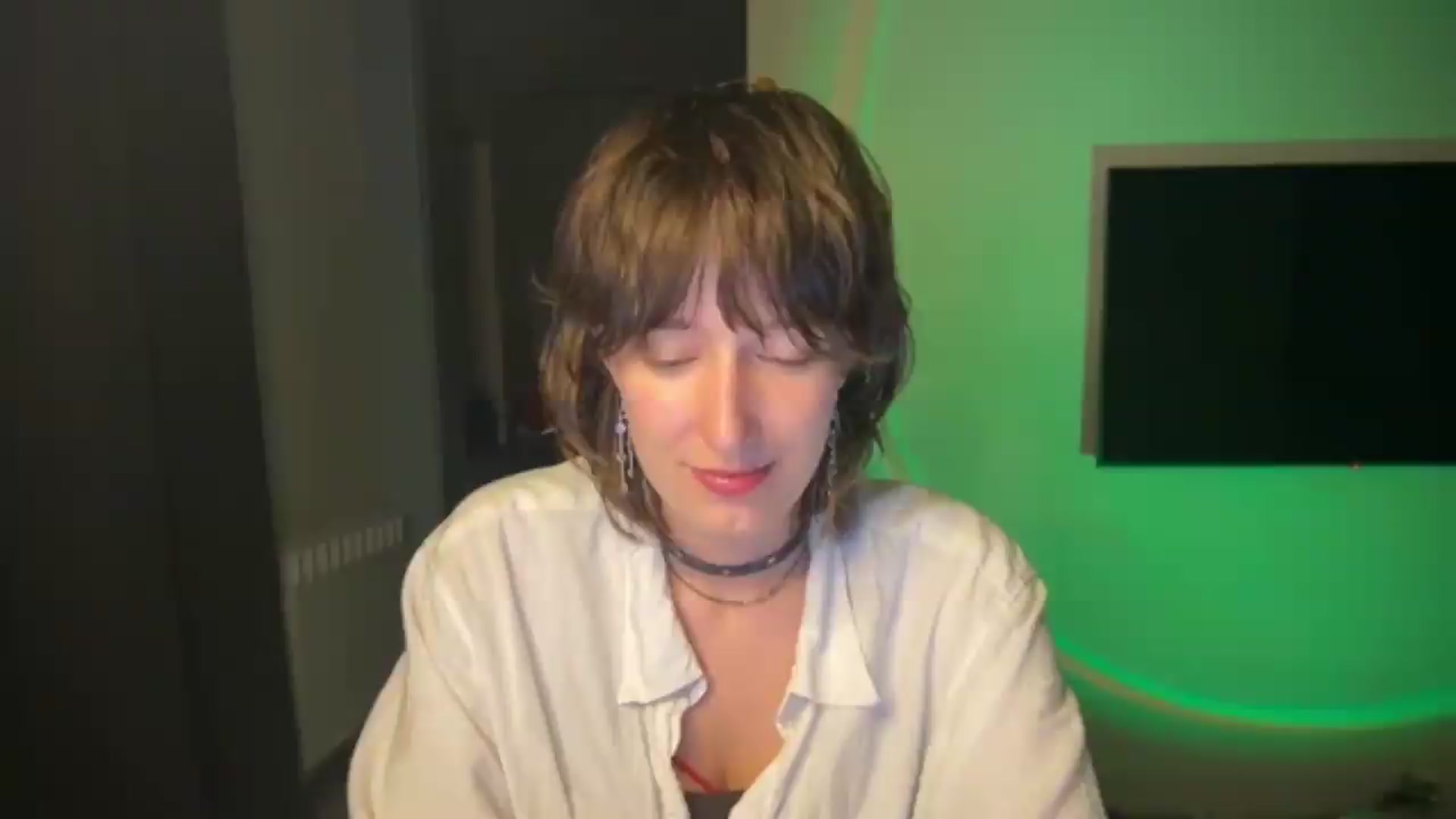 Gallery image thumbnail from LoooneyTunes's myfreecams stream on, 07/09/2026, 24:00 image 19 of 20