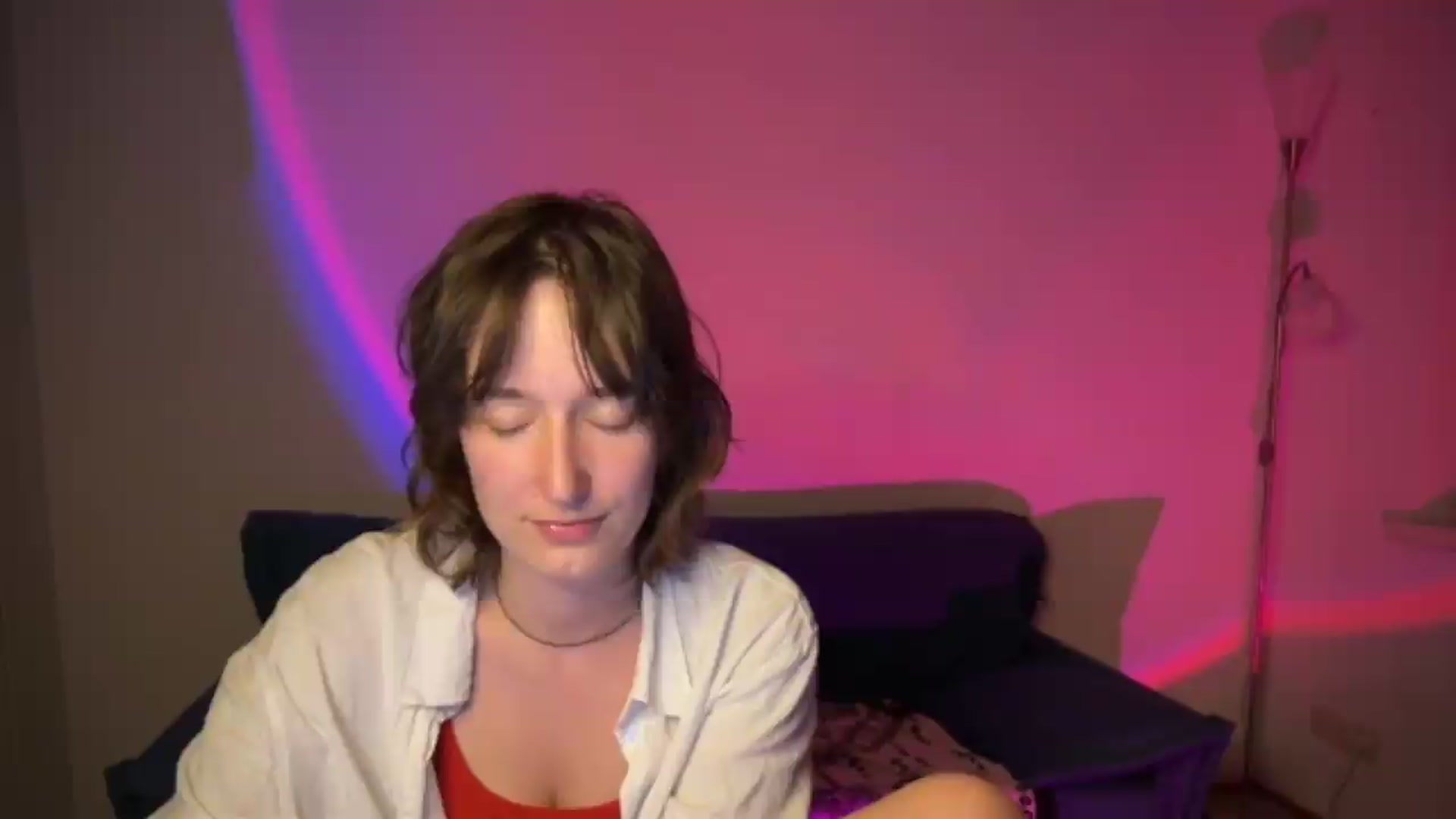 Gallery image thumbnail from LoooneyTunes's myfreecams stream on, 07/15/2026, 21:11 image 13 of 20