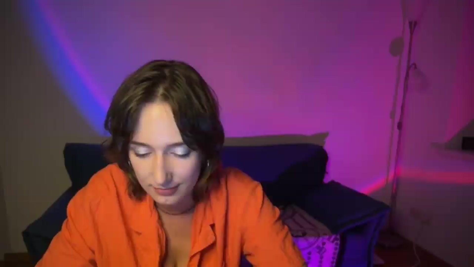 Gallery image thumbnail from LoooneyTunes's myfreecams stream on, 07/19/2026, 24:31 image 13 of 20