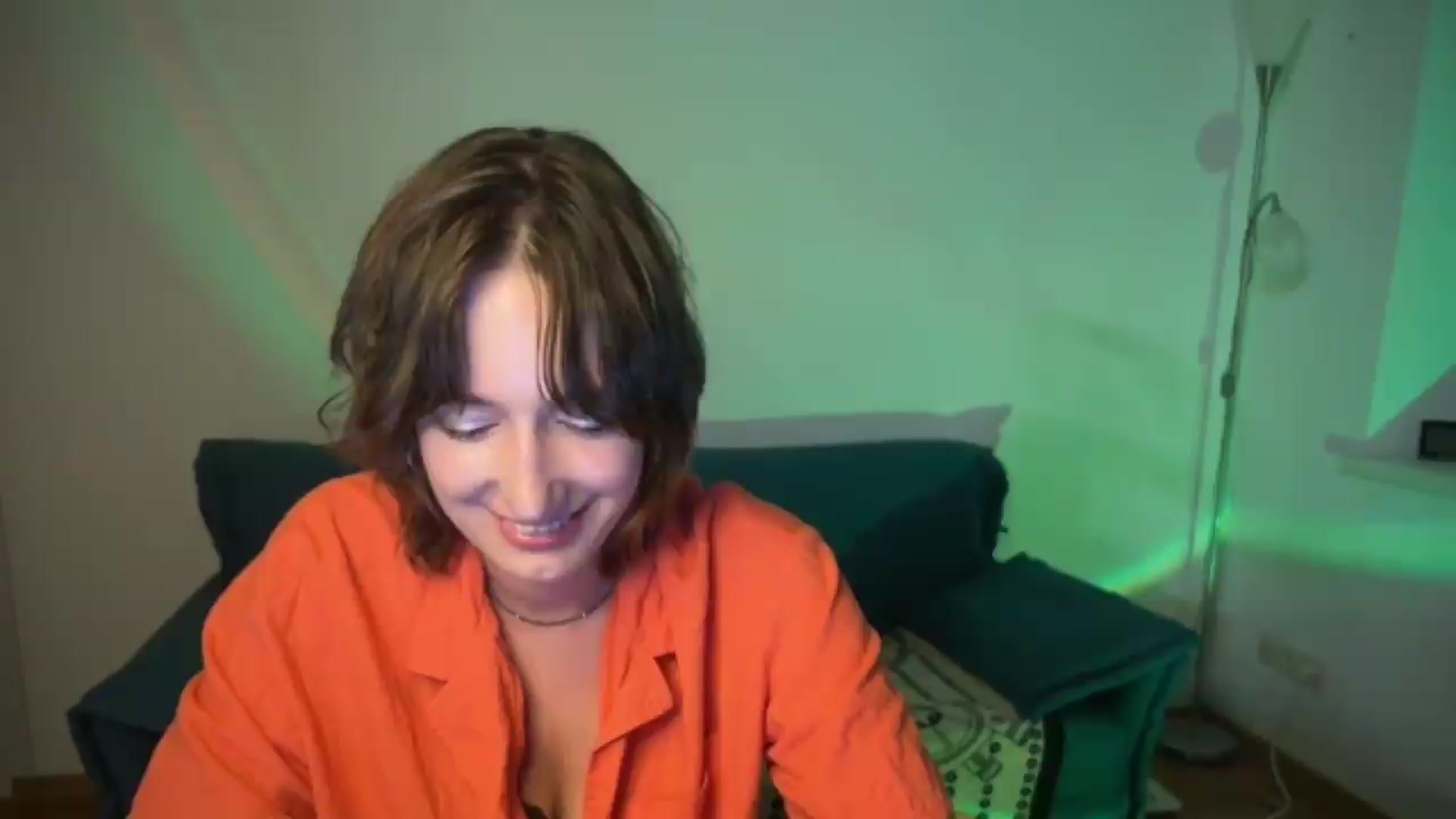 Gallery image thumbnail from LoooneyTunes's myfreecams stream on, 07/19/2026, 24:31 image 7 of 20