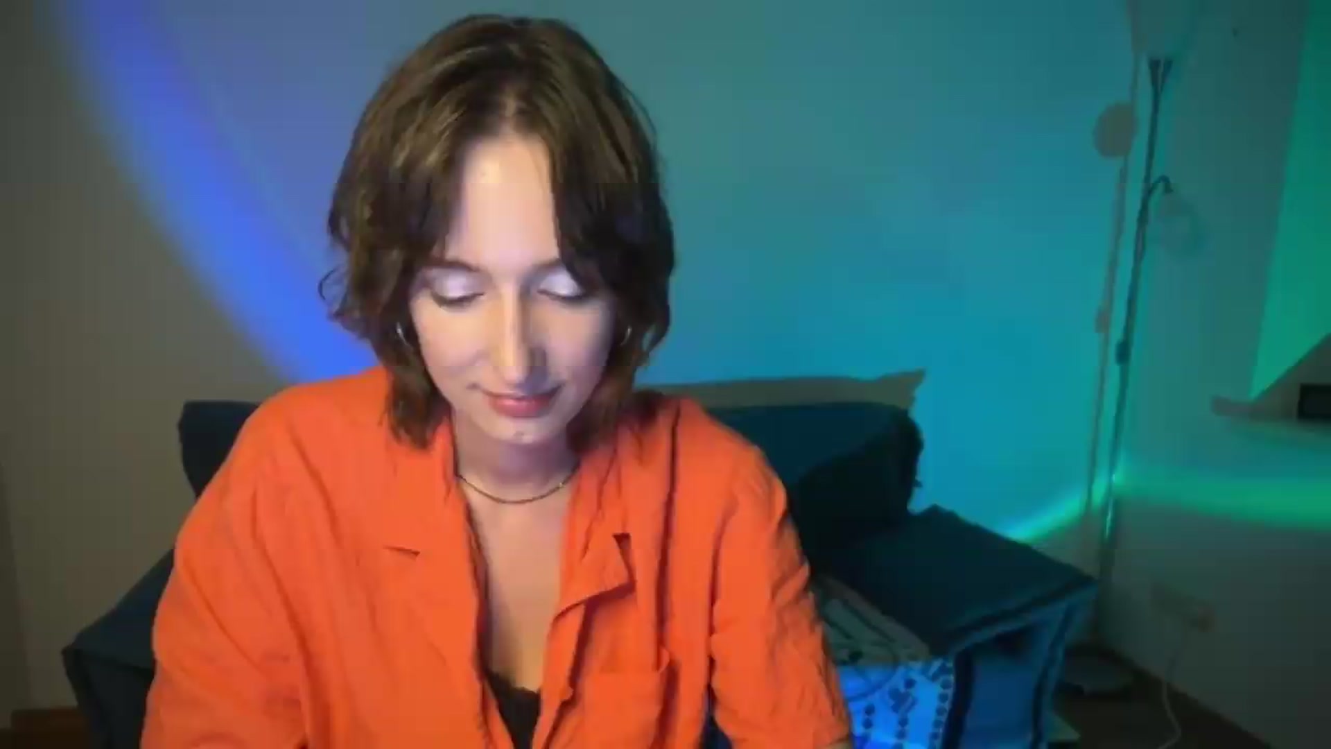 Gallery image thumbnail from LoooneyTunes's myfreecams stream on, 07/19/2026, 24:31 image 14 of 20